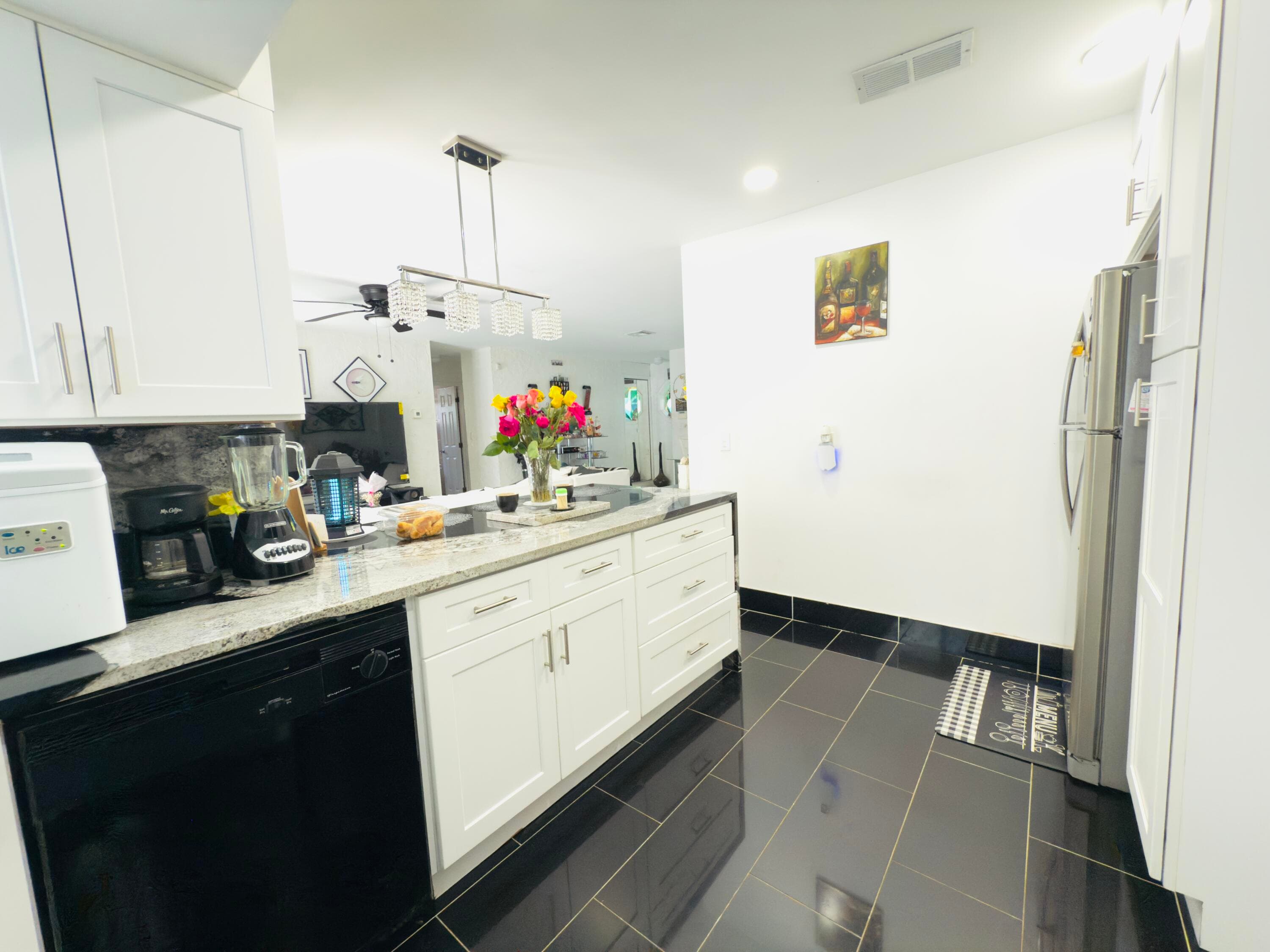 230 NE 25th Street, Pompano Beach, FL 33064 13