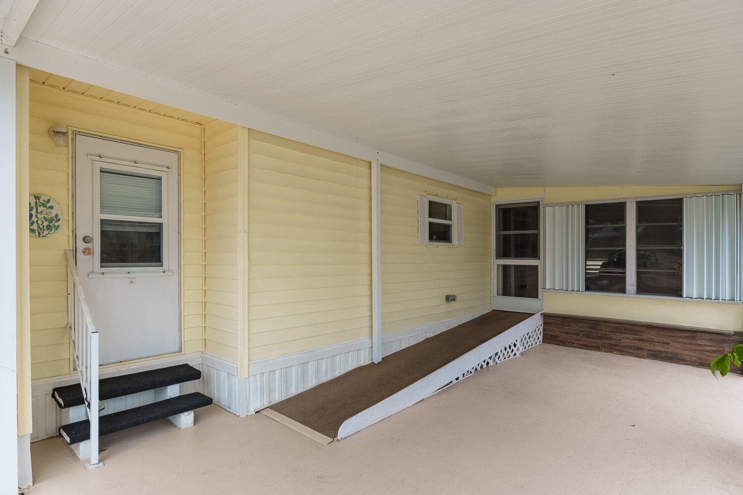 218 W Caribbean, Port St. Lucie, FL 34952 8