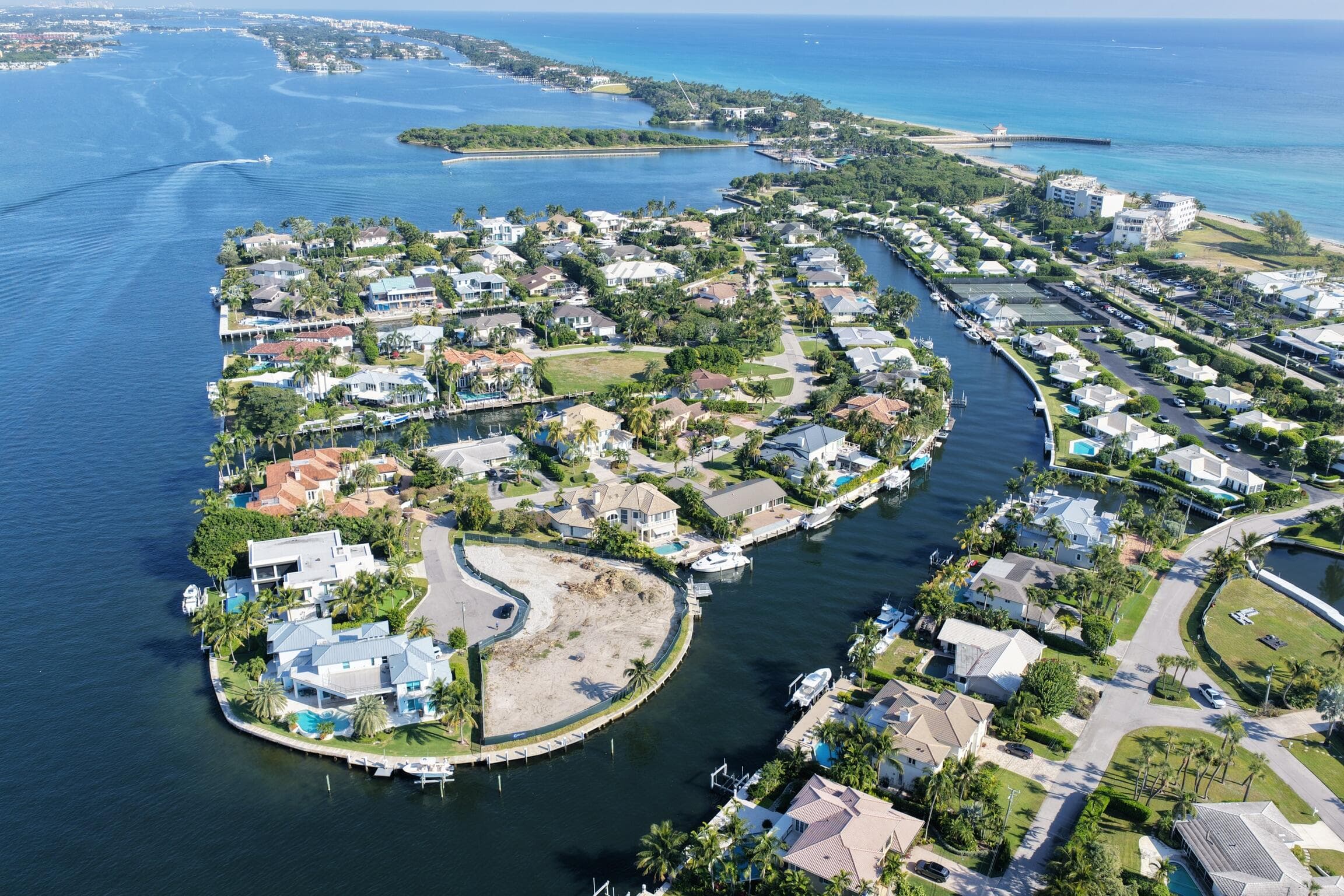 92 Island Drive S, Ocean Ridge, FL 33435 13