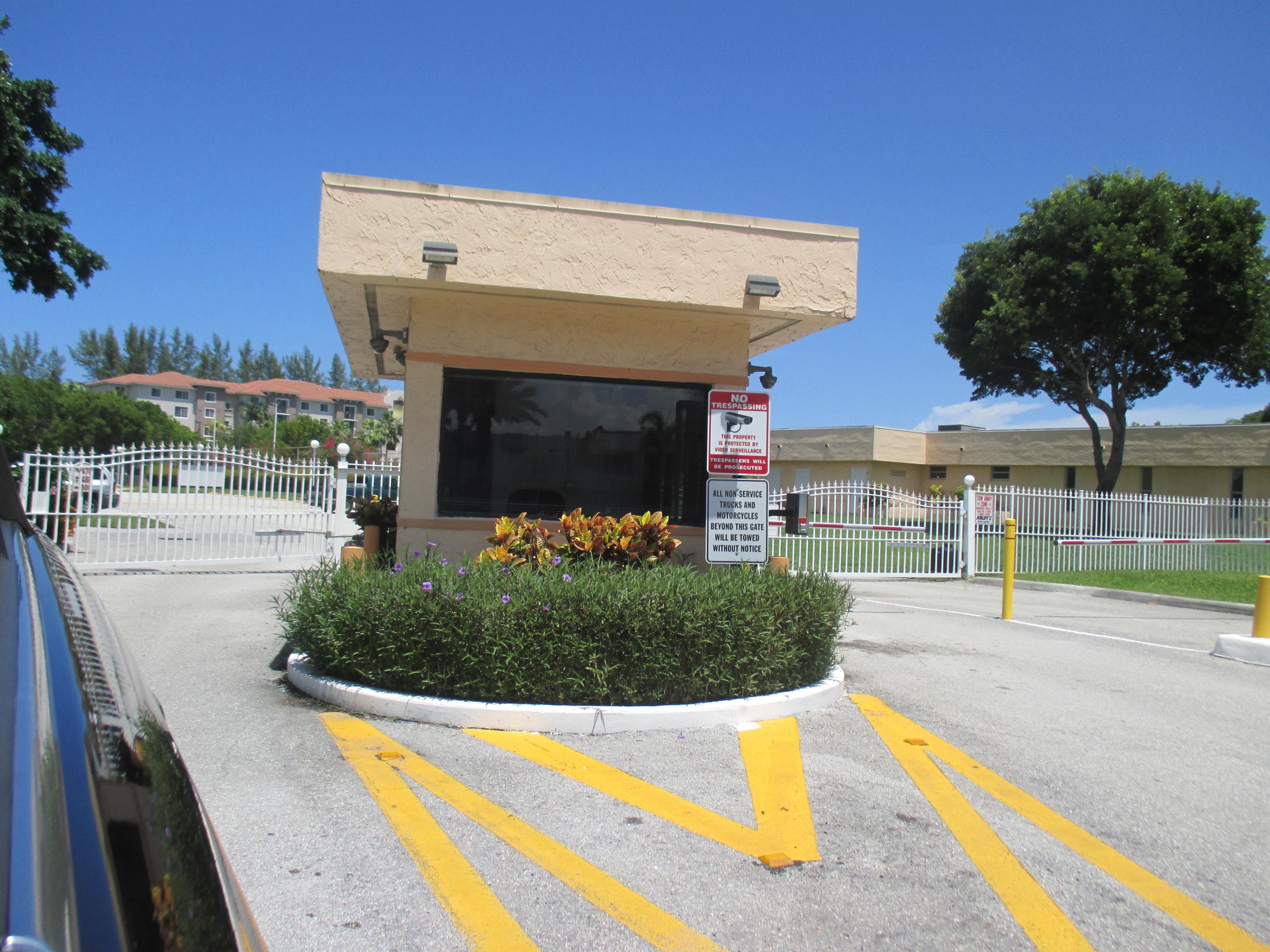 470 Executive Center Drive 2k, West Palm Beach, FL 33401 40
