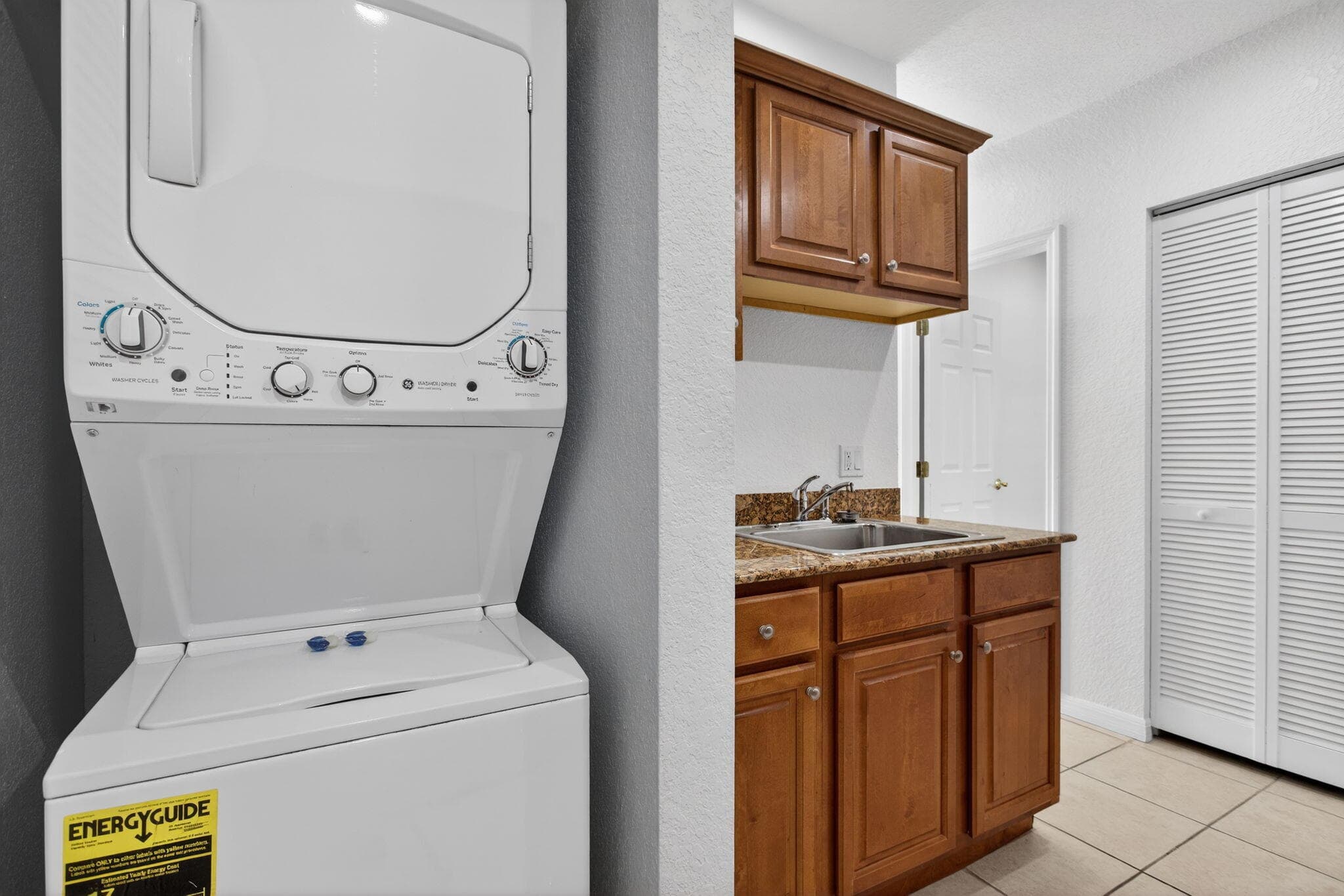 736 NE 34th Court, Oakland Park, FL 33334 38