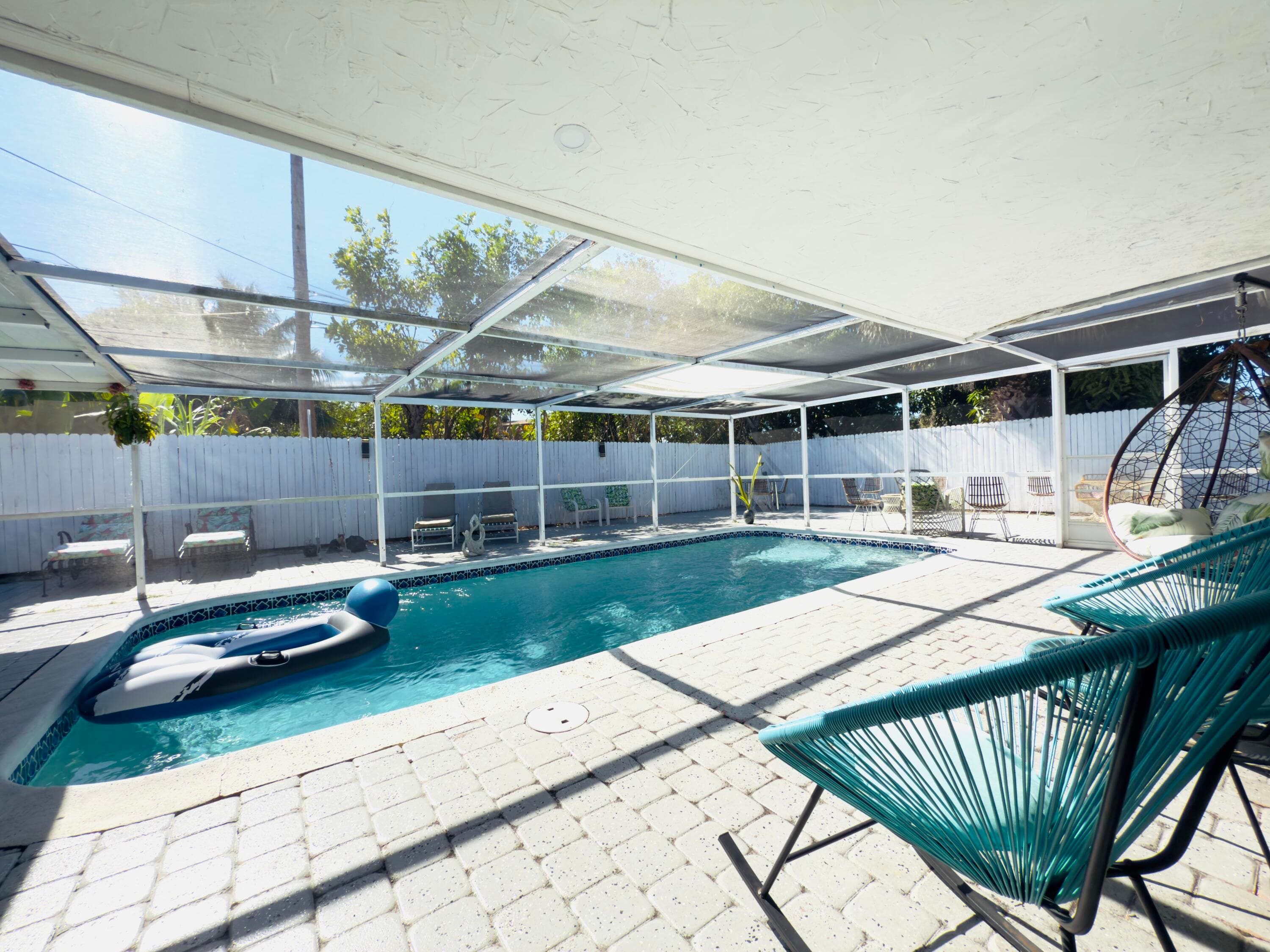 230 NE 25th Street, Pompano Beach, FL 33064 55