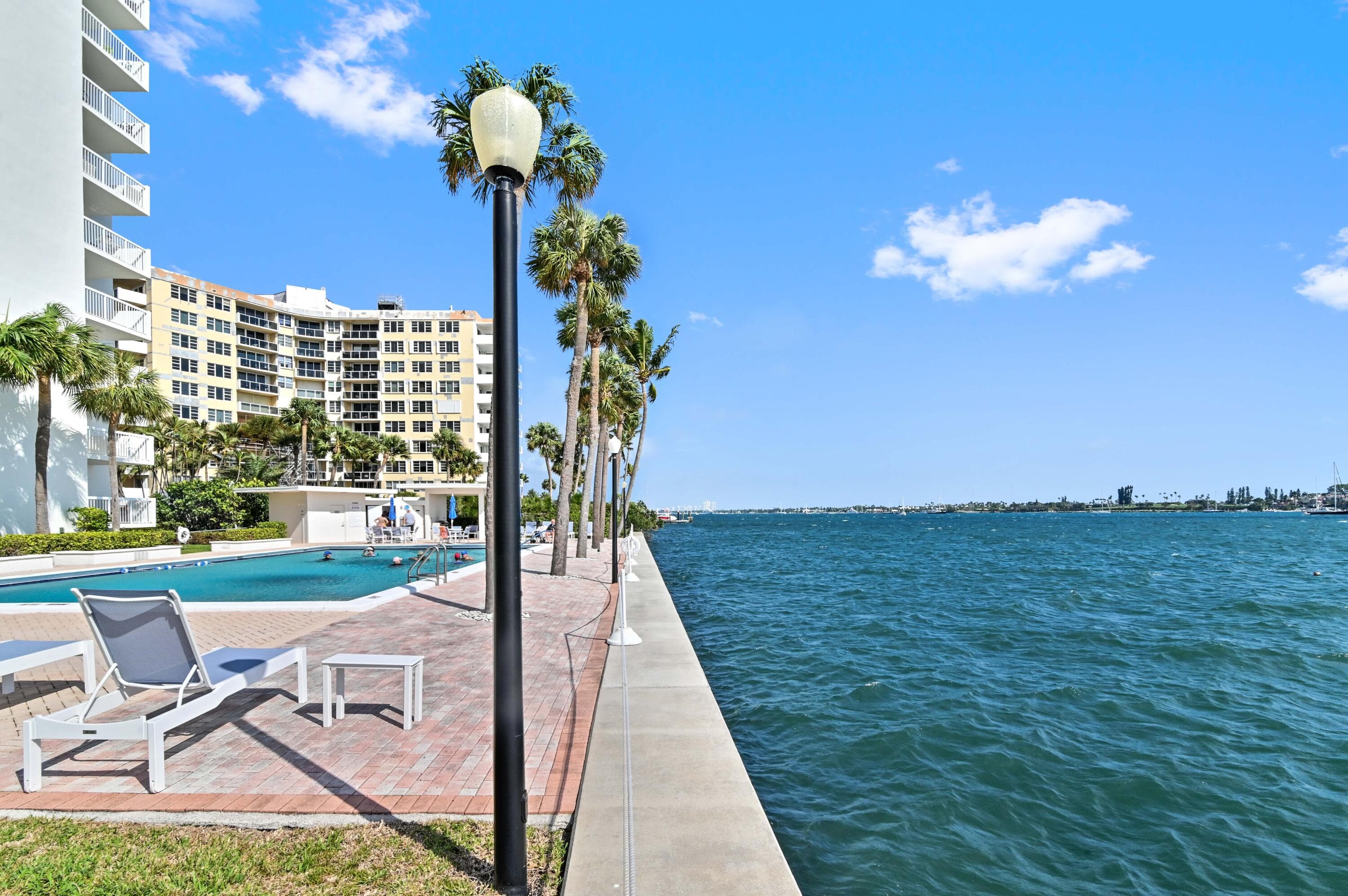 2600 N Flagler Drive 210, West Palm Beach, FL 33407 24