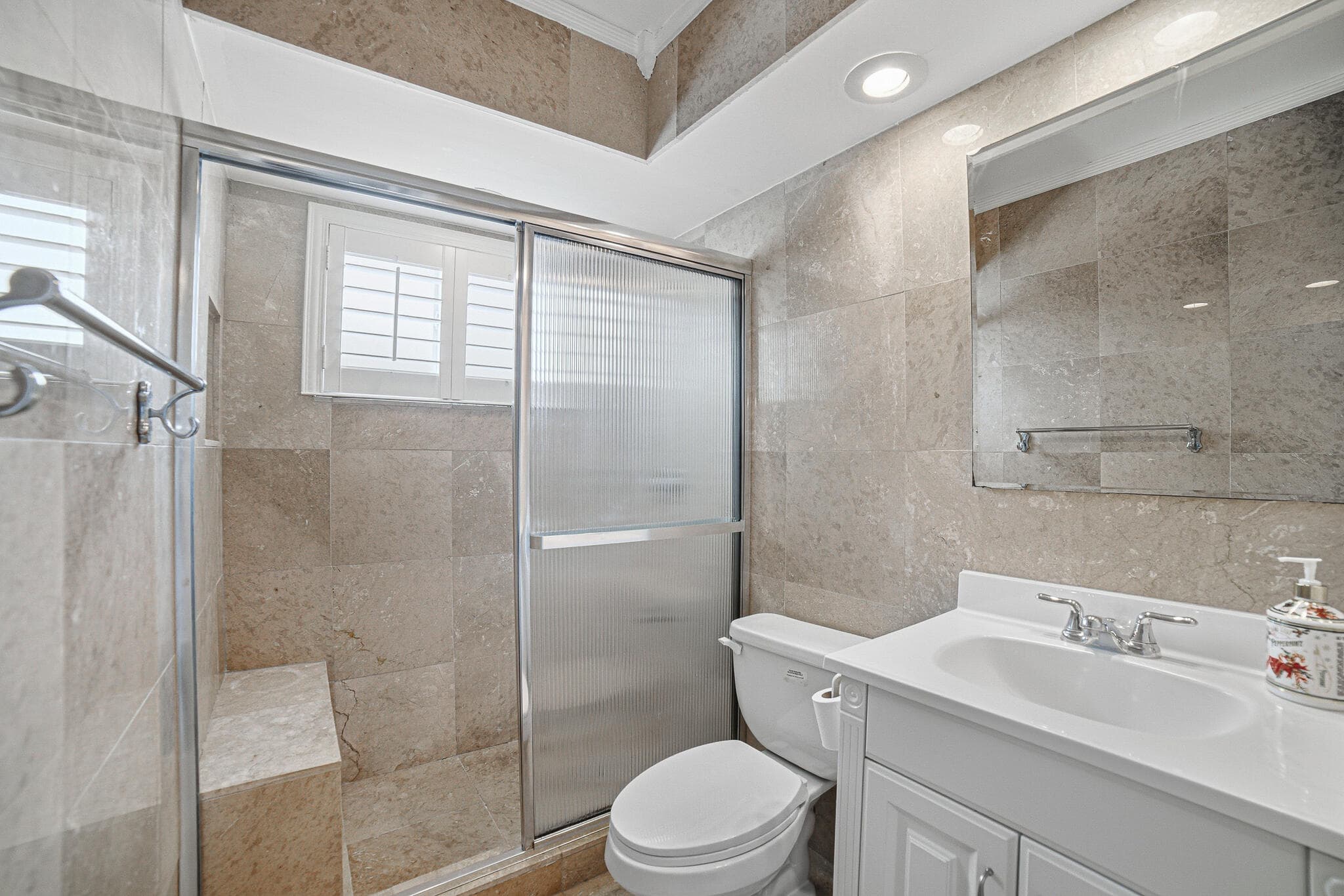 101 Doolen Court 201, North Palm Beach, FL 33408 32