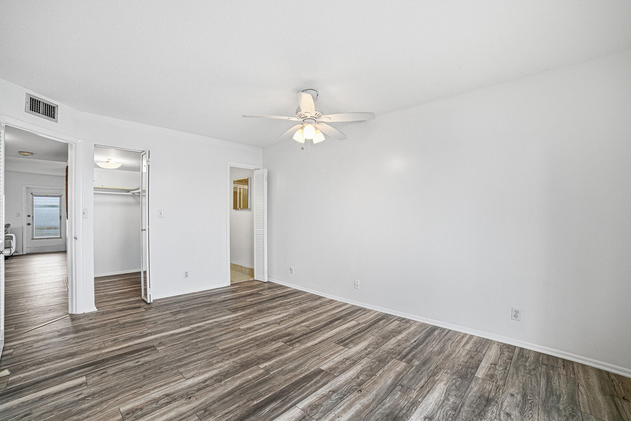 101 Doolen Court 201, North Palm Beach, FL 33408 23