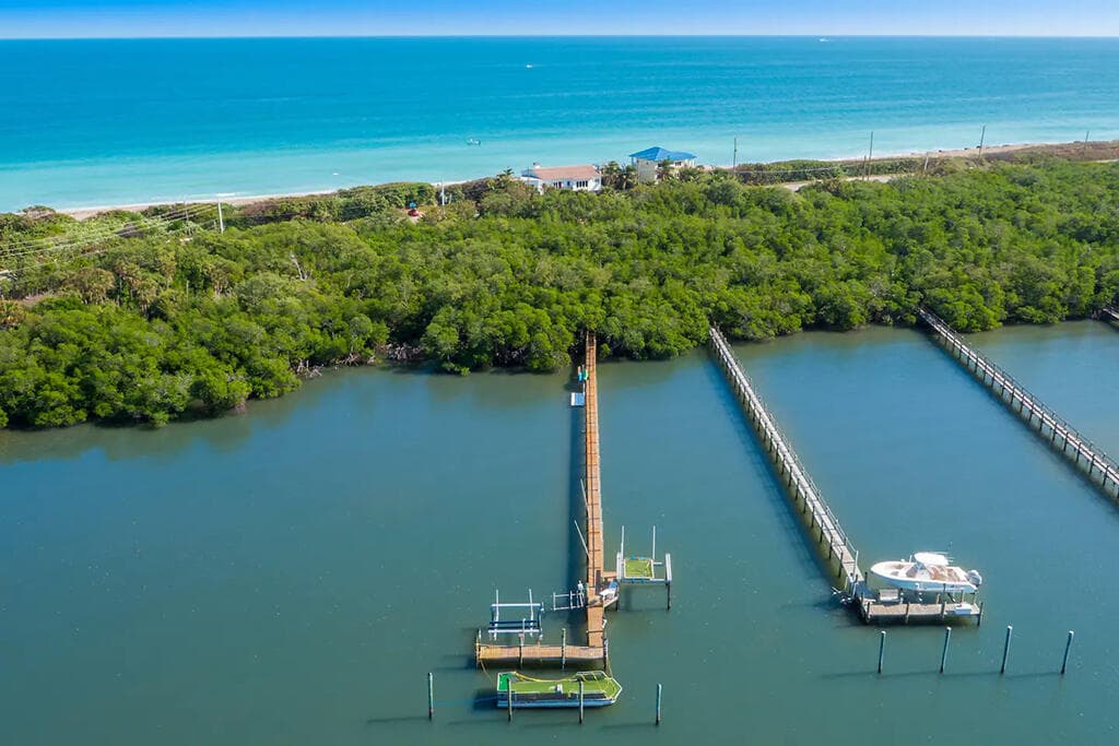 23 NE Macarthur Boulevard, Stuart, FL 34996 18