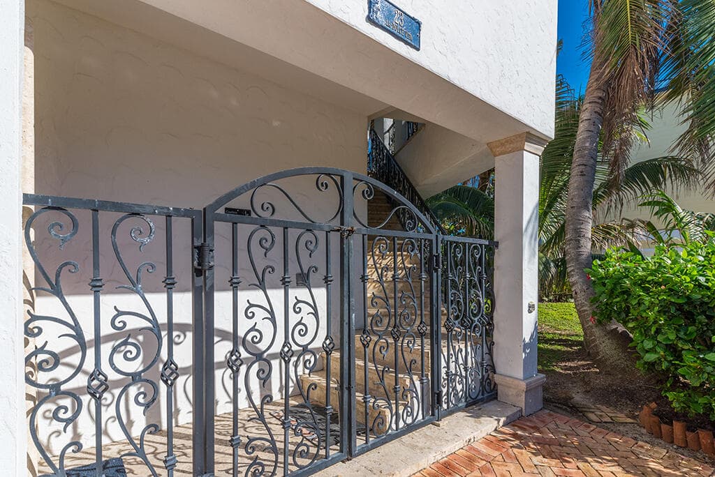 23 NE Macarthur Boulevard, Stuart, FL 34996 23