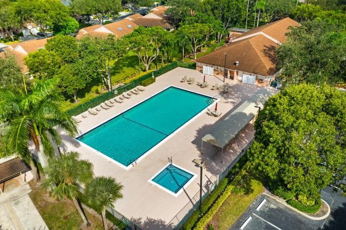 18861 Argosy Drive, Boca Raton, FL 33496 27