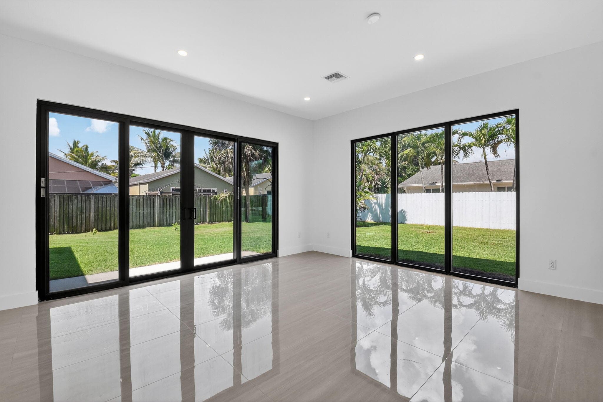 3920 Espan Court, Palm Springs, FL 33461 2
