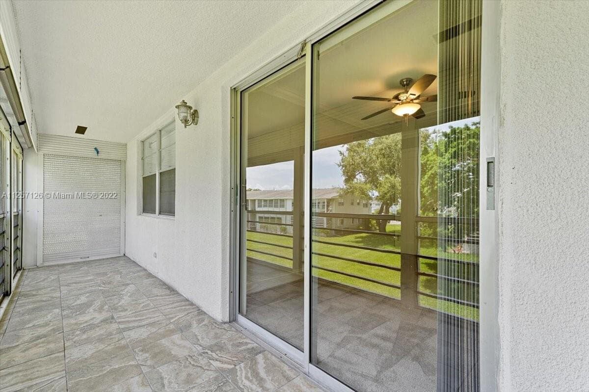 301 Farnham M 301, Deerfield Beach, FL 33442 21