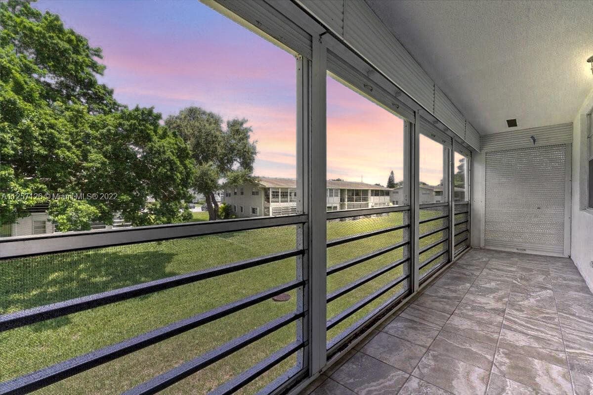 301 Farnham M 301, Deerfield Beach, FL 33442 22