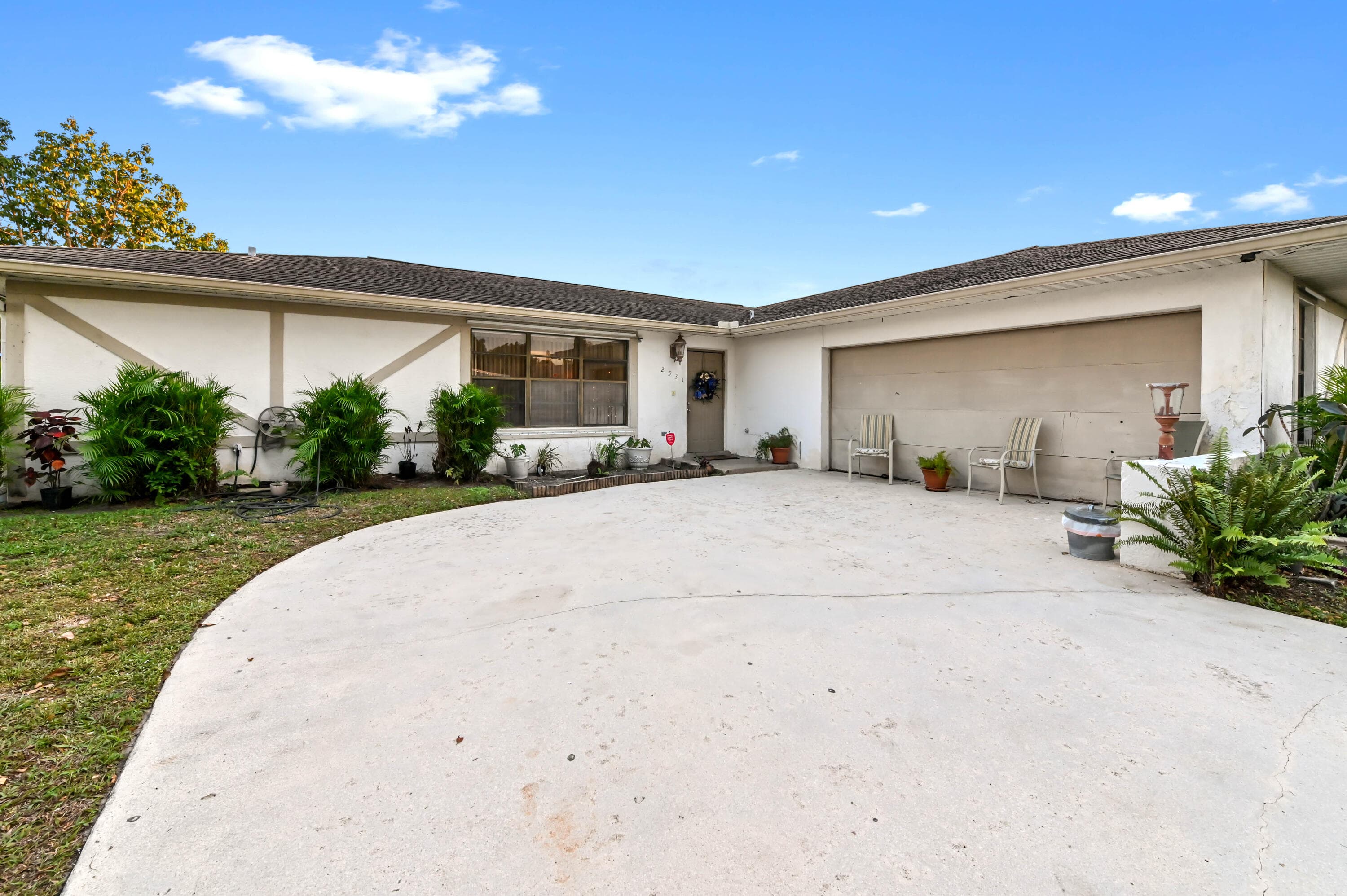 2531 Doral Way, Riviera Beach, FL 33407 2