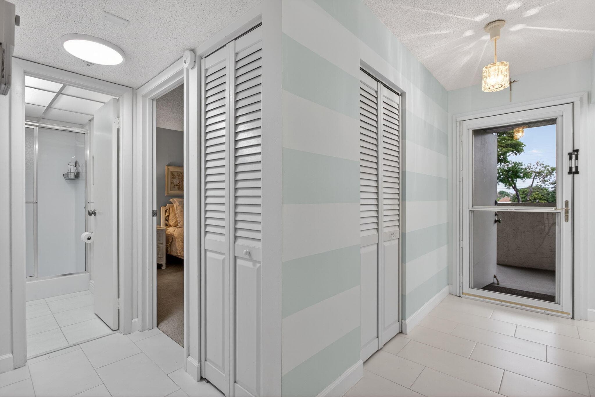 6080 NW 44th Street 214, Lauderhill, FL 33319 9