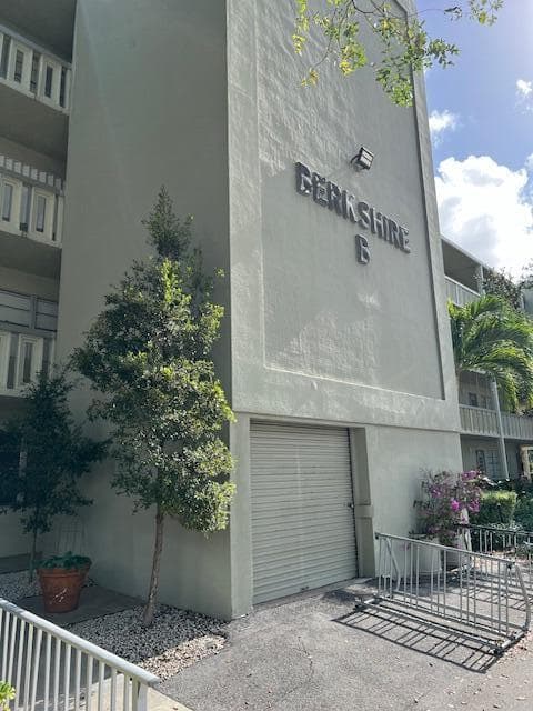 1027 Berkshire B, Deerfield Beach, FL 33442 11