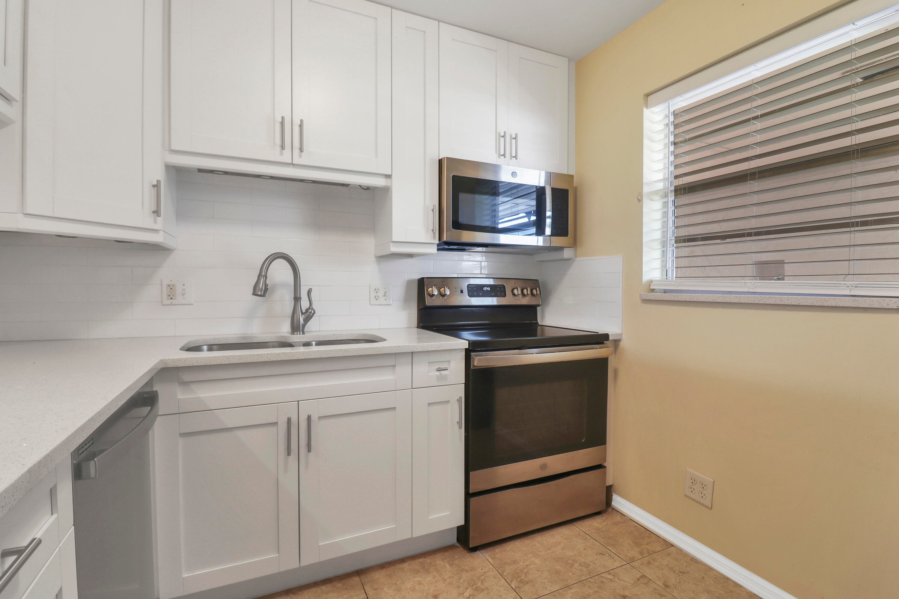 12016 Greenway Circle S 204, Royal Palm Beach, FL 33411 3