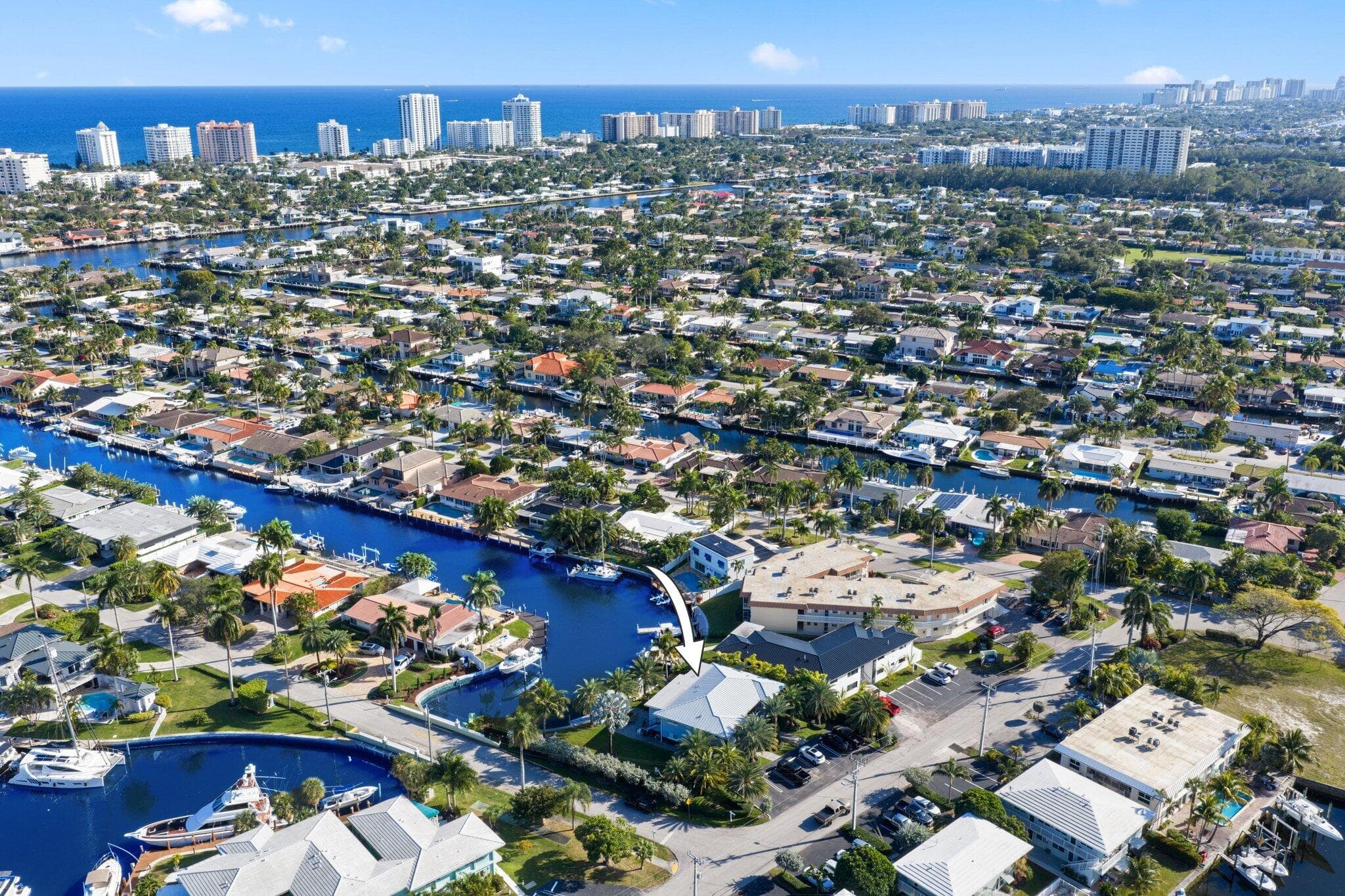 830 SE 22nd Avenue, Pompano Beach, FL 33062 18