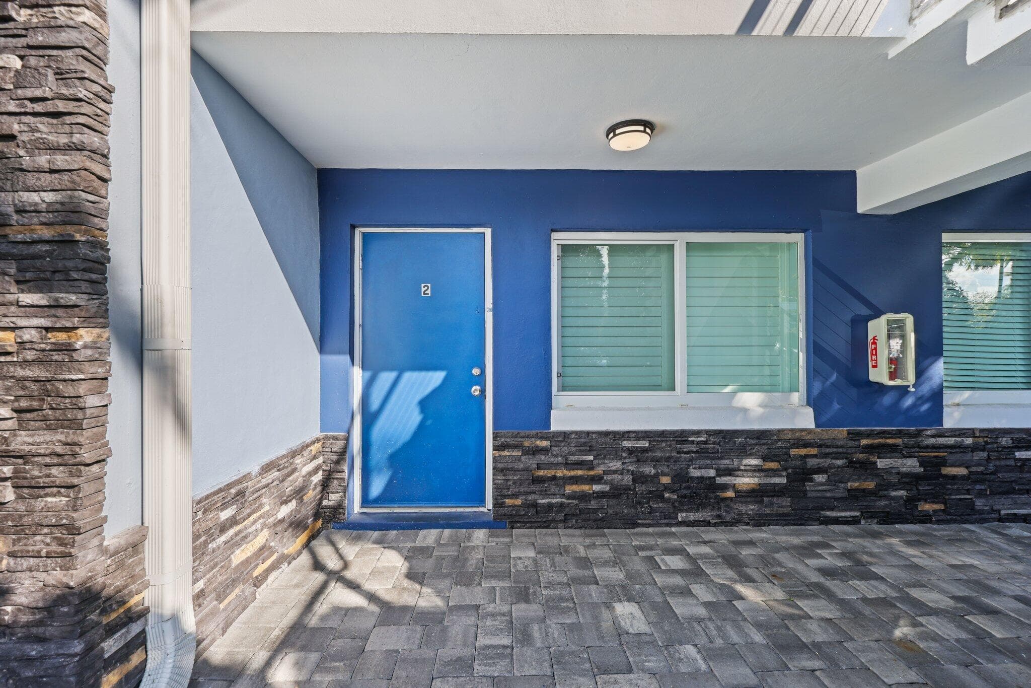 830 SE 22nd Avenue, Pompano Beach, FL 33062 25