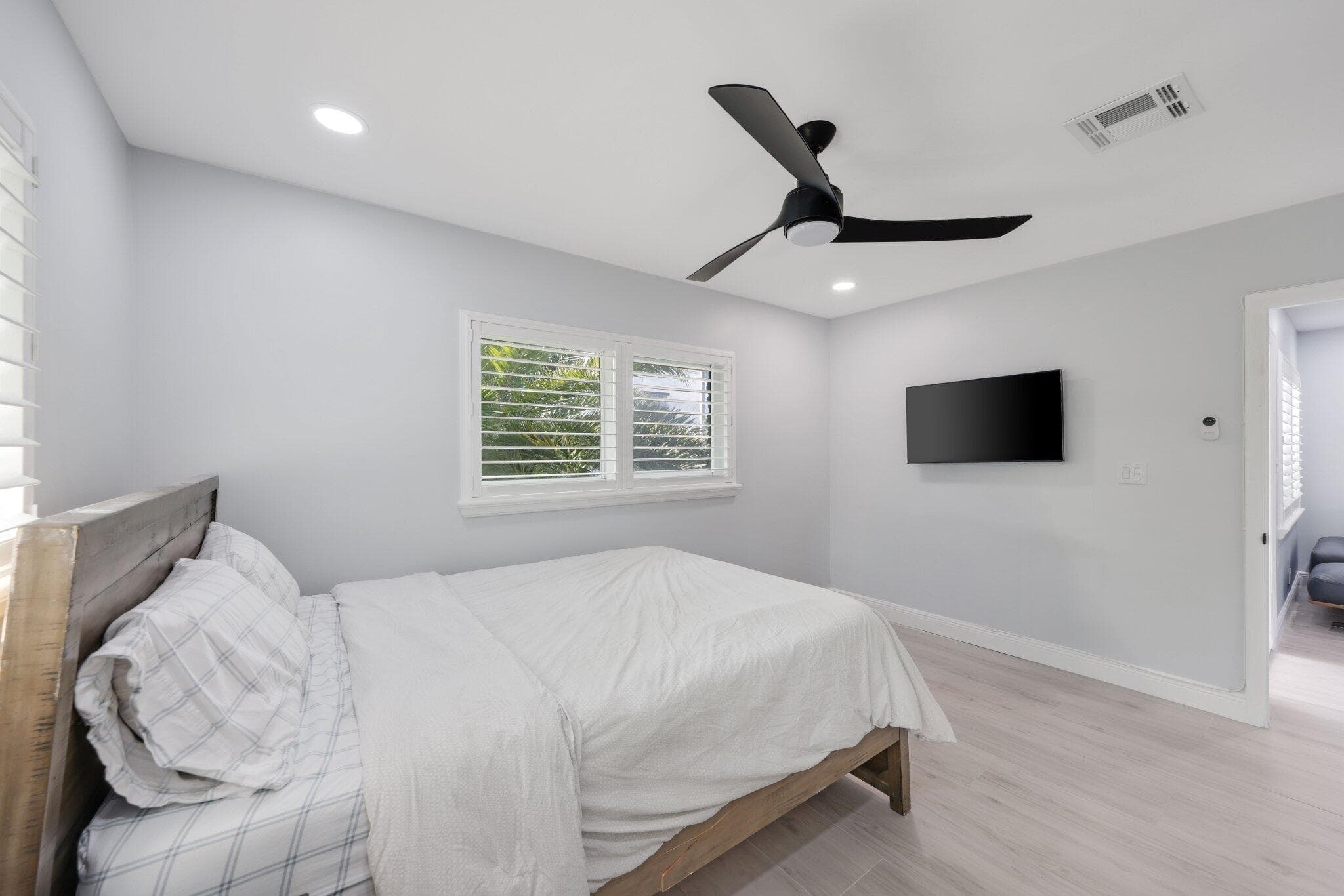 830 SE 22nd Avenue, Pompano Beach, FL 33062 34