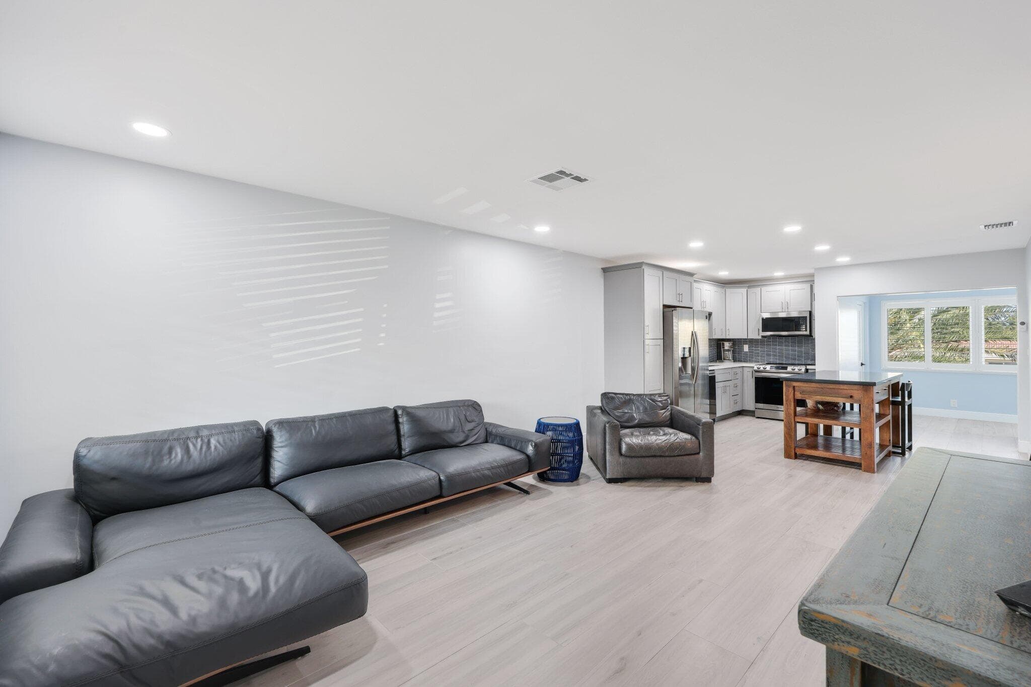 830 SE 22nd Avenue, Pompano Beach, FL 33062 38