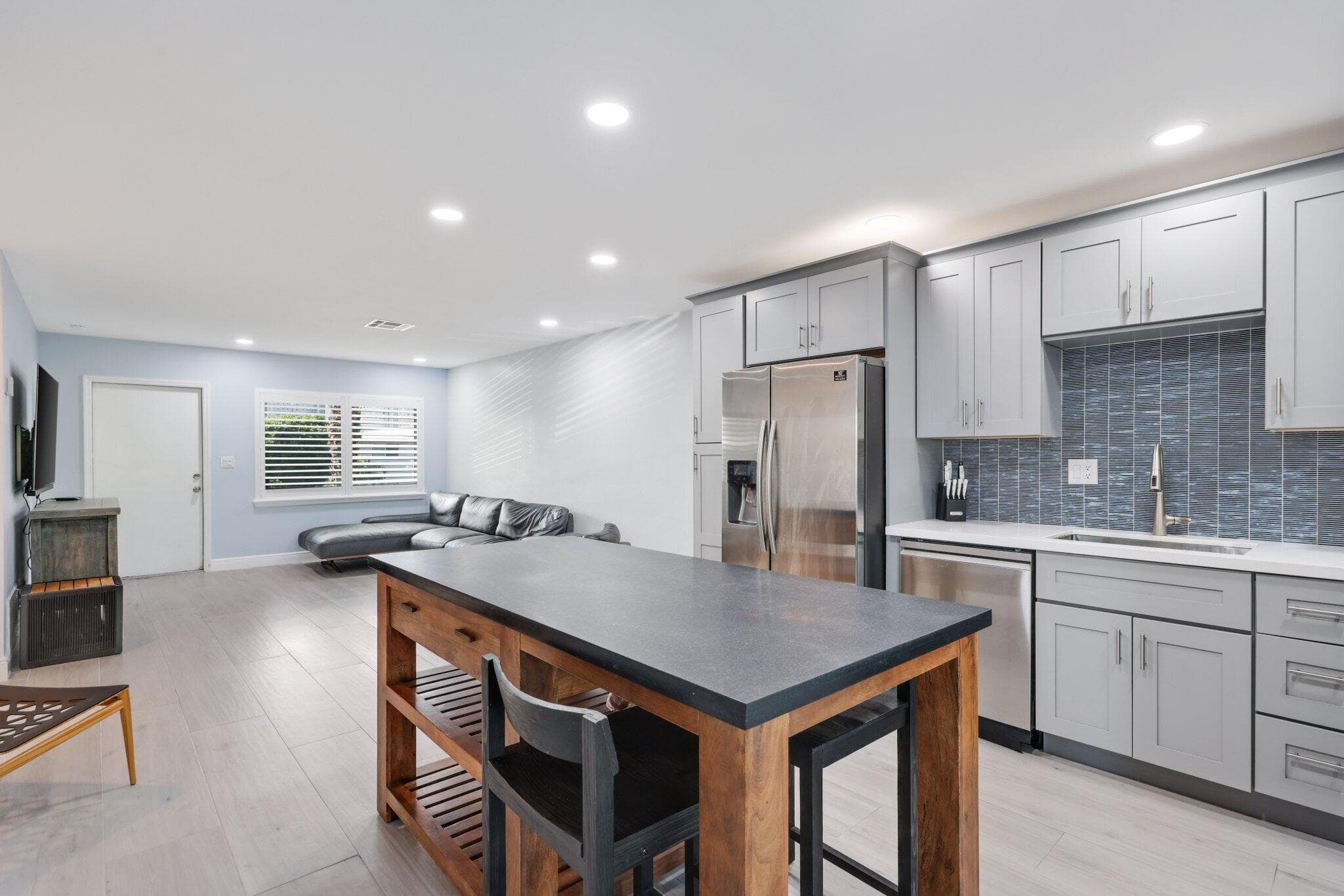830 SE 22nd Avenue, Pompano Beach, FL 33062 44