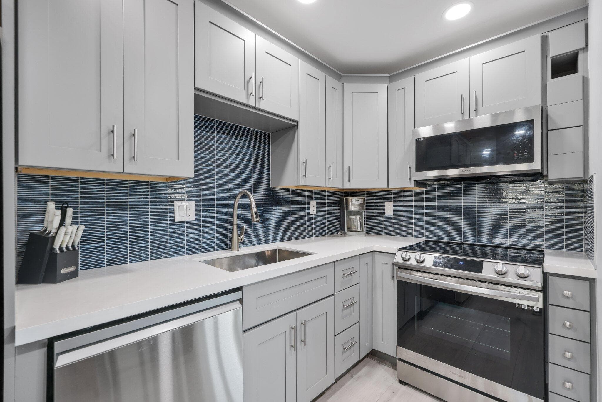830 SE 22nd Avenue, Pompano Beach, FL 33062 47