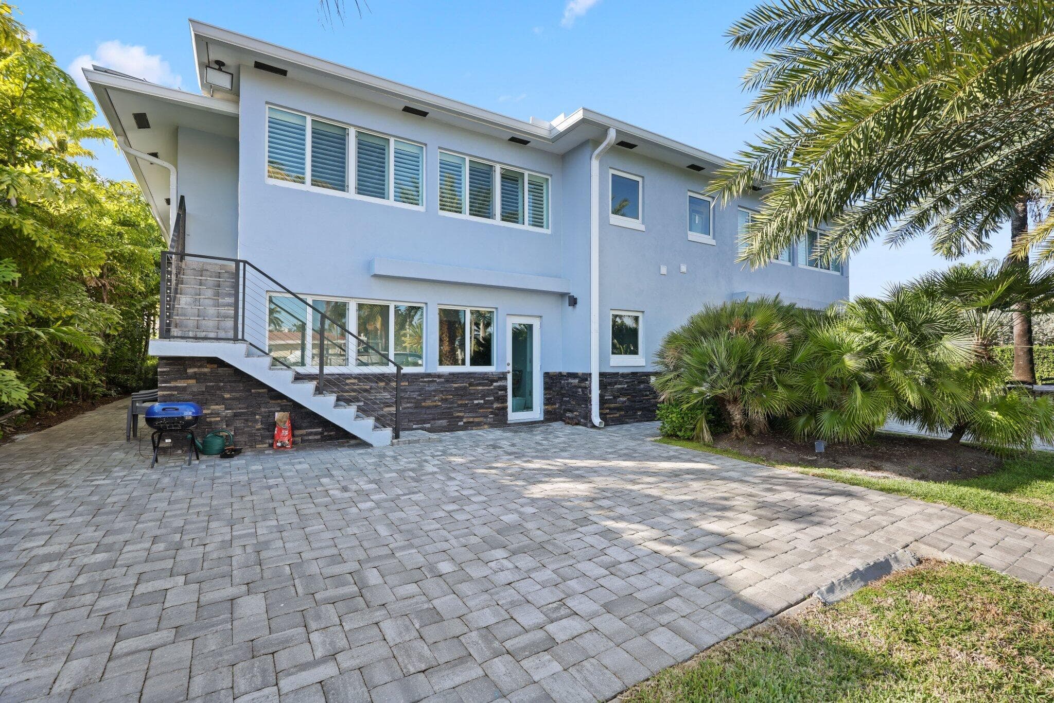 830 SE 22nd Avenue, Pompano Beach, FL 33062 60