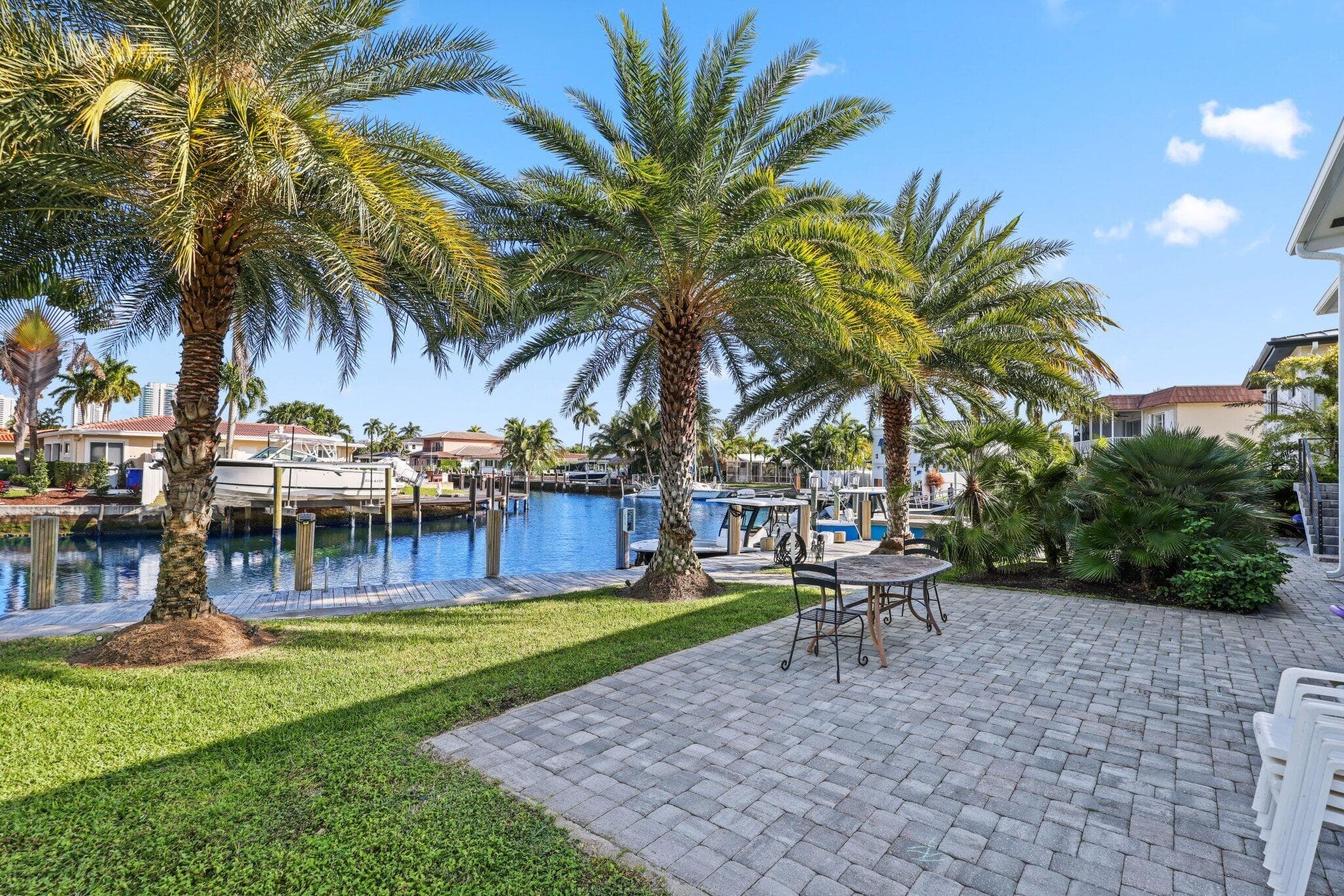 830 SE 22nd Avenue, Pompano Beach, FL 33062 63