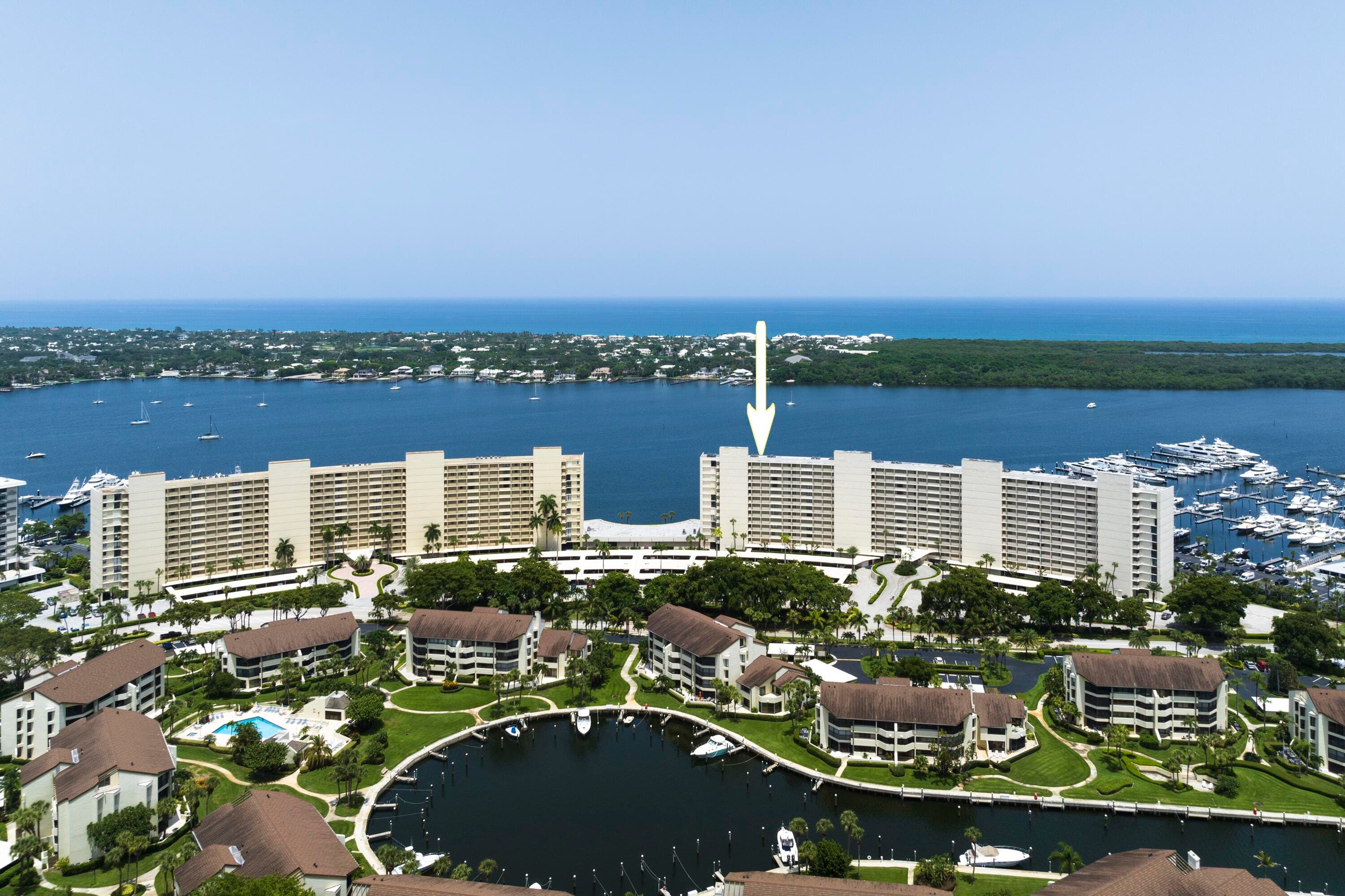 126 Lakeshore Drive 526, North Palm Beach, FL 33408 29