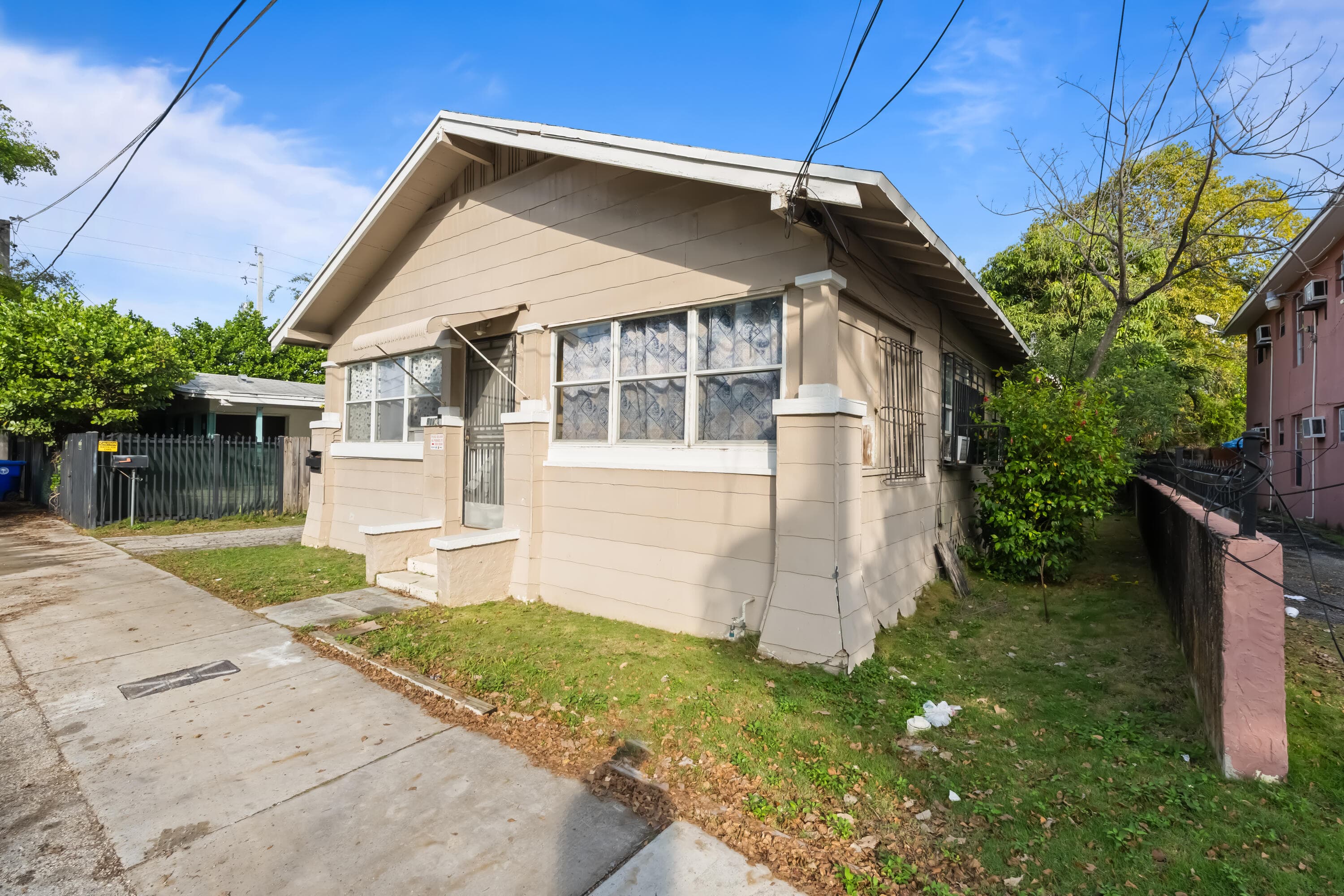 8111 NE 1st Avenue, Miami, FL 33138 9