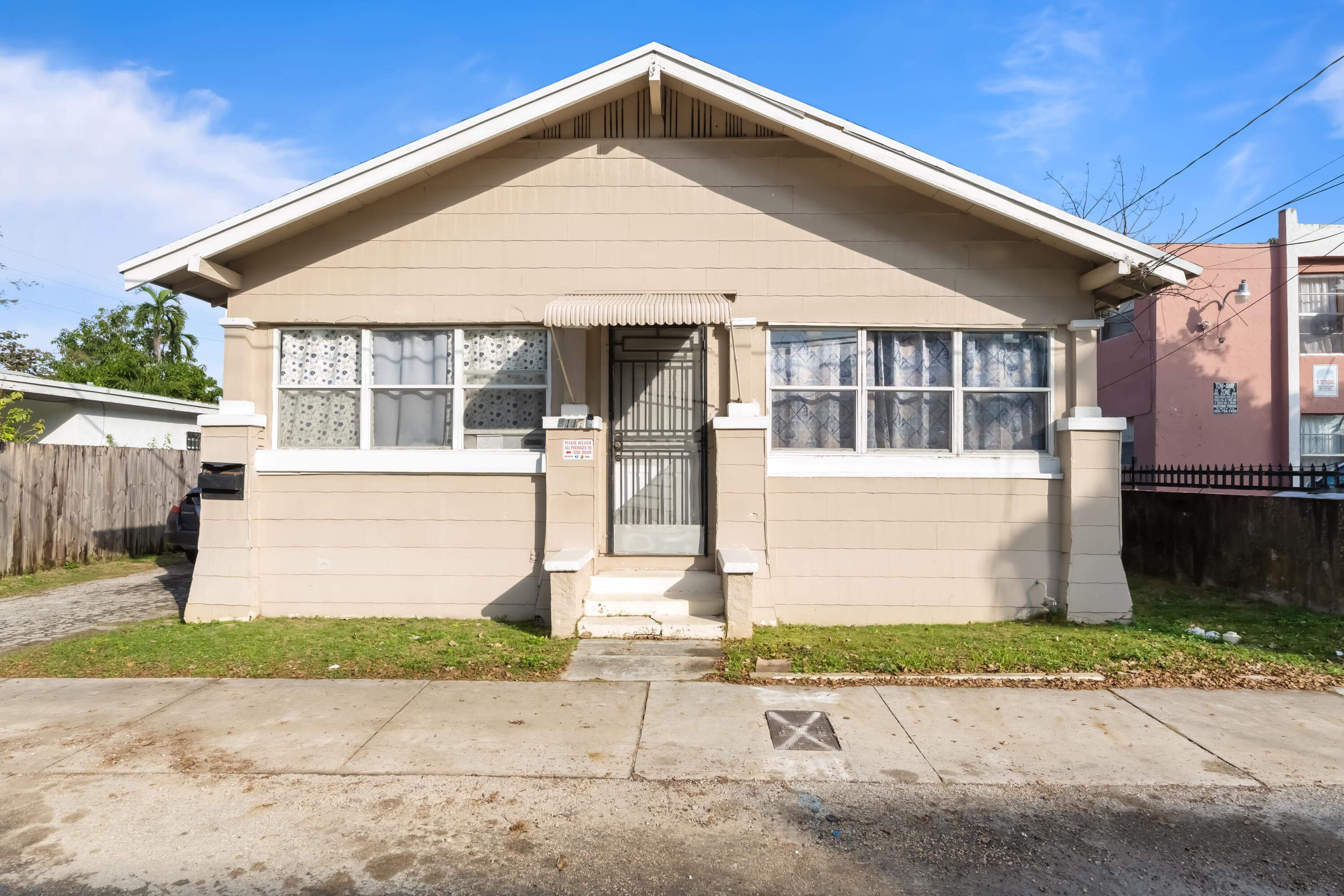 8111 NE 1st Avenue, Miami, FL 33138 10