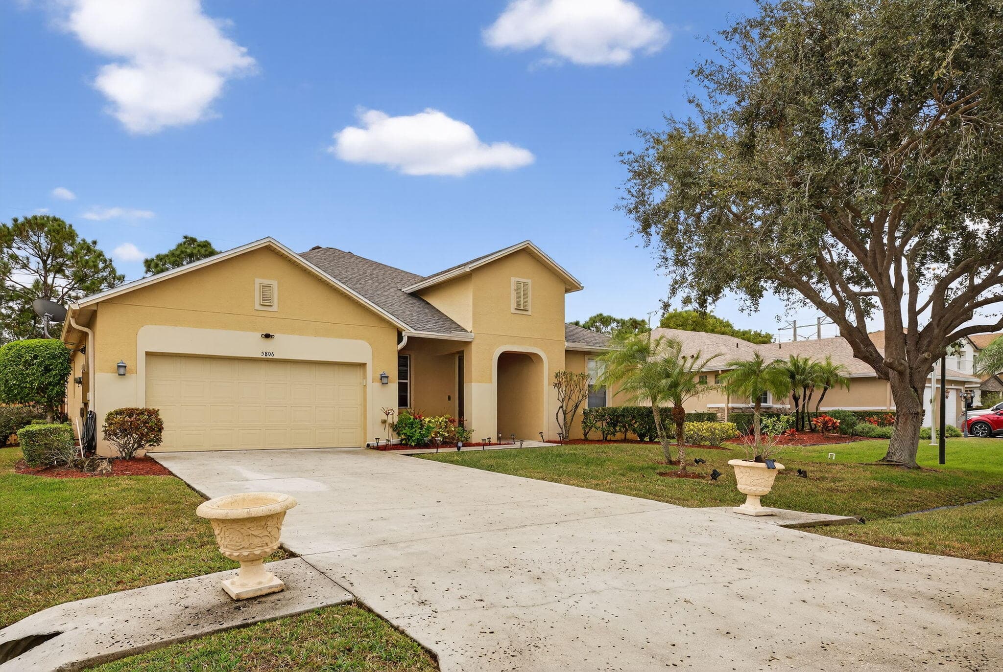 5806 NW Breezy Brook Court, Port St. Lucie, FL 34986 2