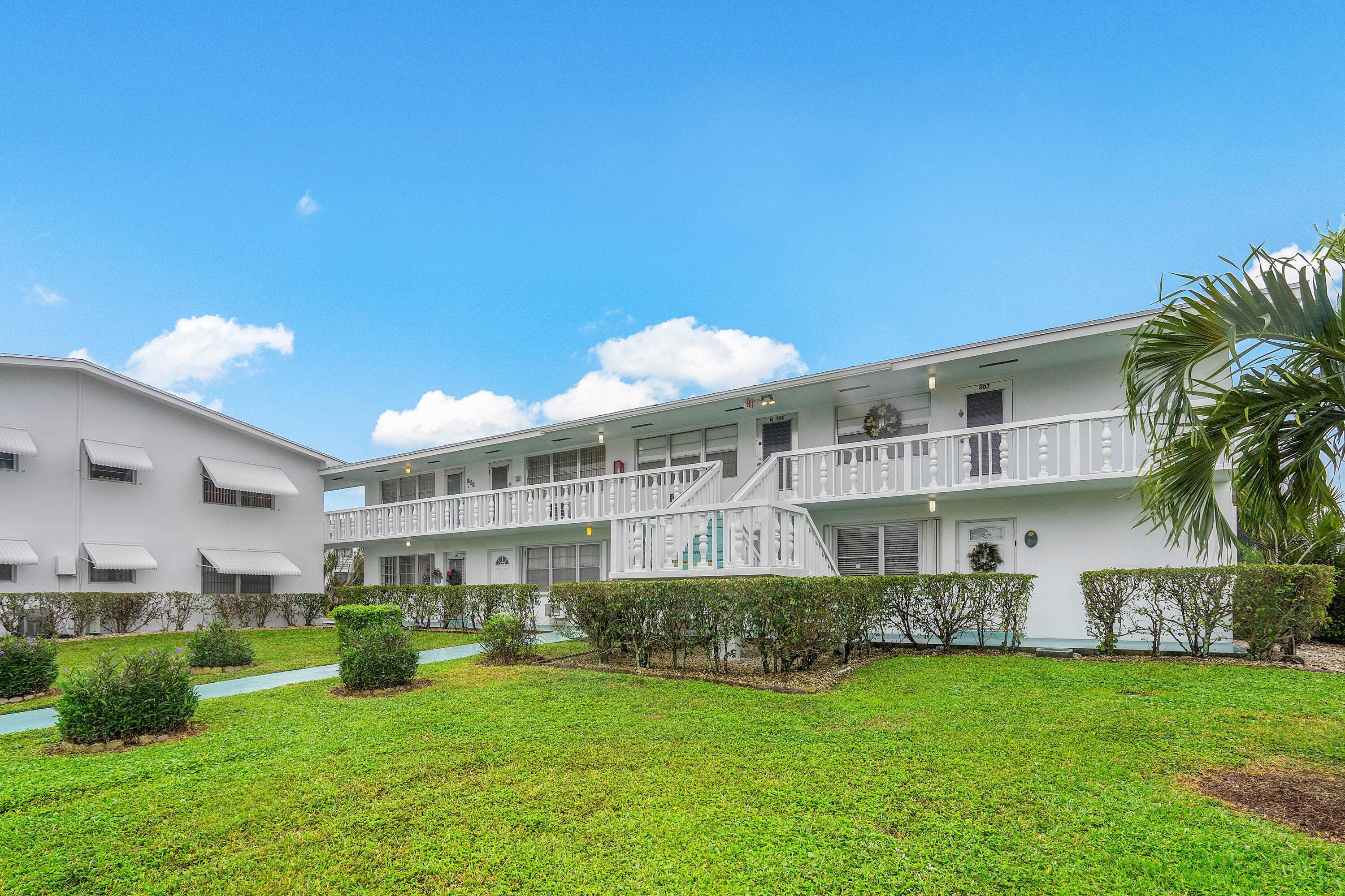 309 Sheffield M 309, West Palm Beach, FL 33417 17
