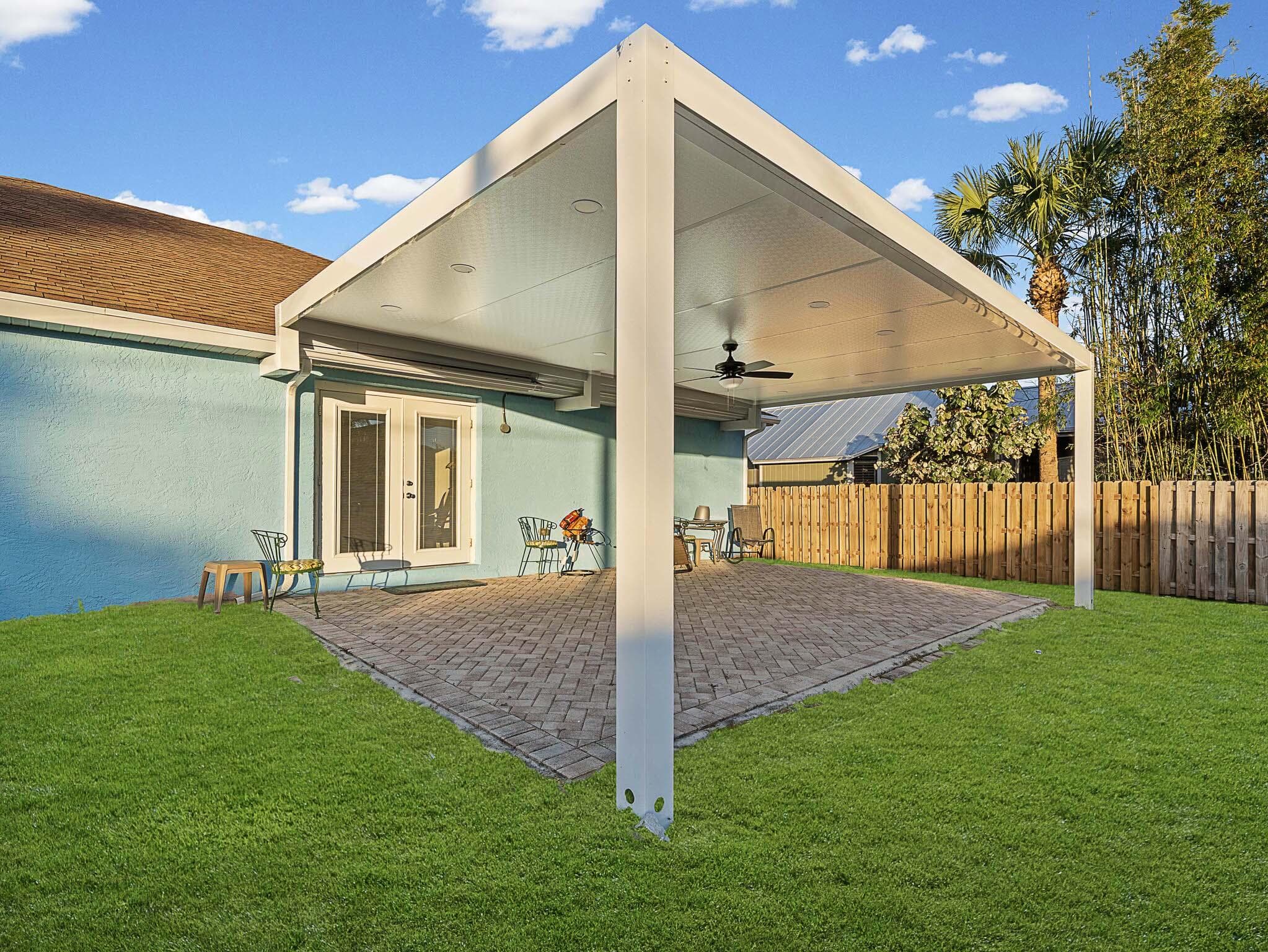 982 SW Worcester Lane, Port St. Lucie, FL 34953 32
