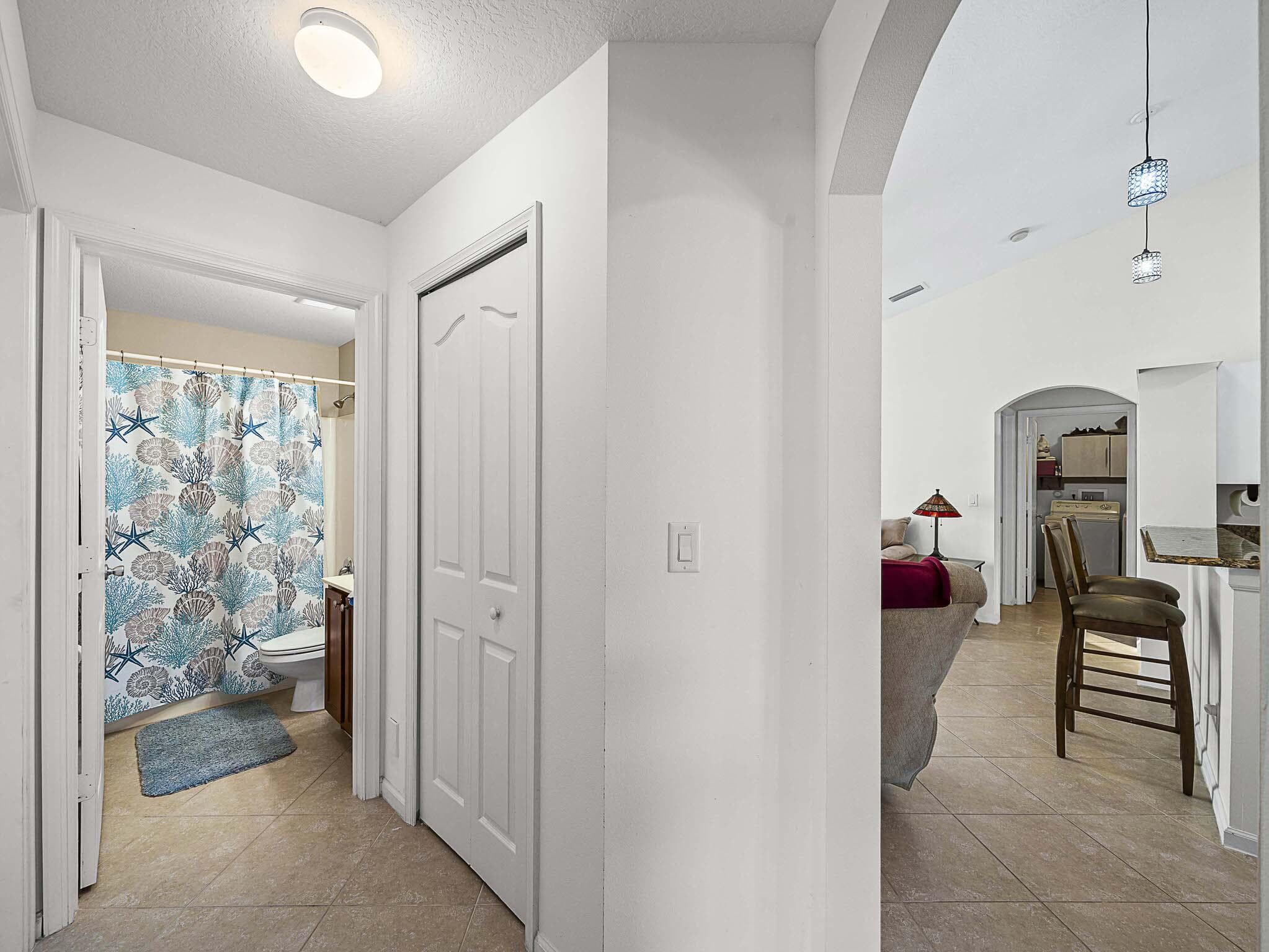 982 SW Worcester Lane, Port St. Lucie, FL 34953 35