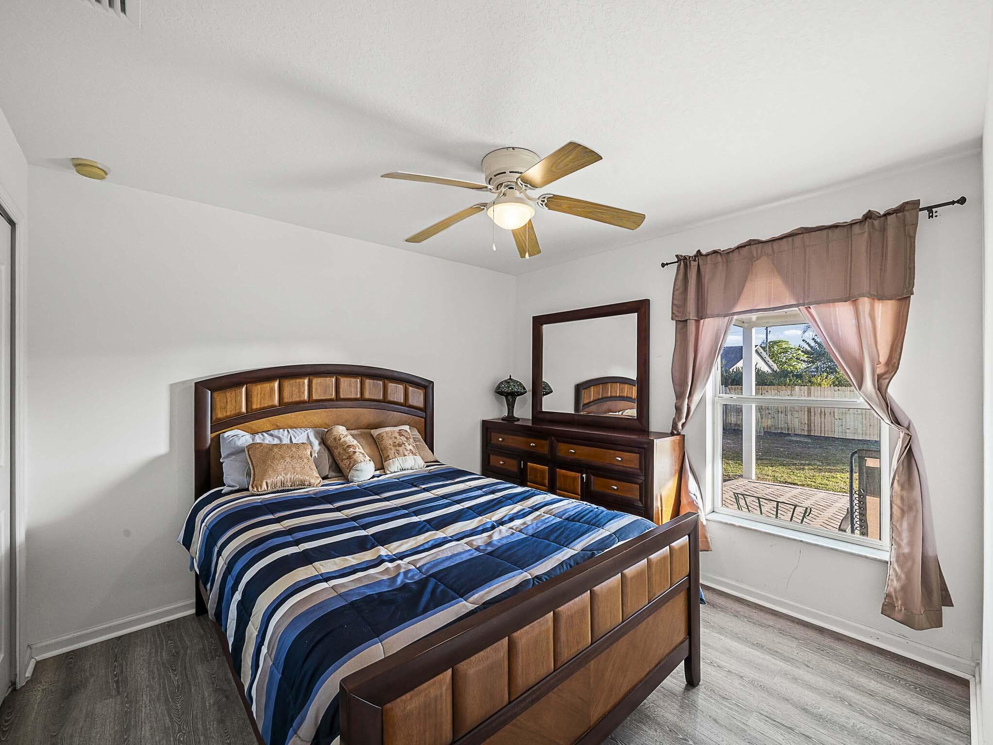 982 SW Worcester Lane, Port St. Lucie, FL 34953 37