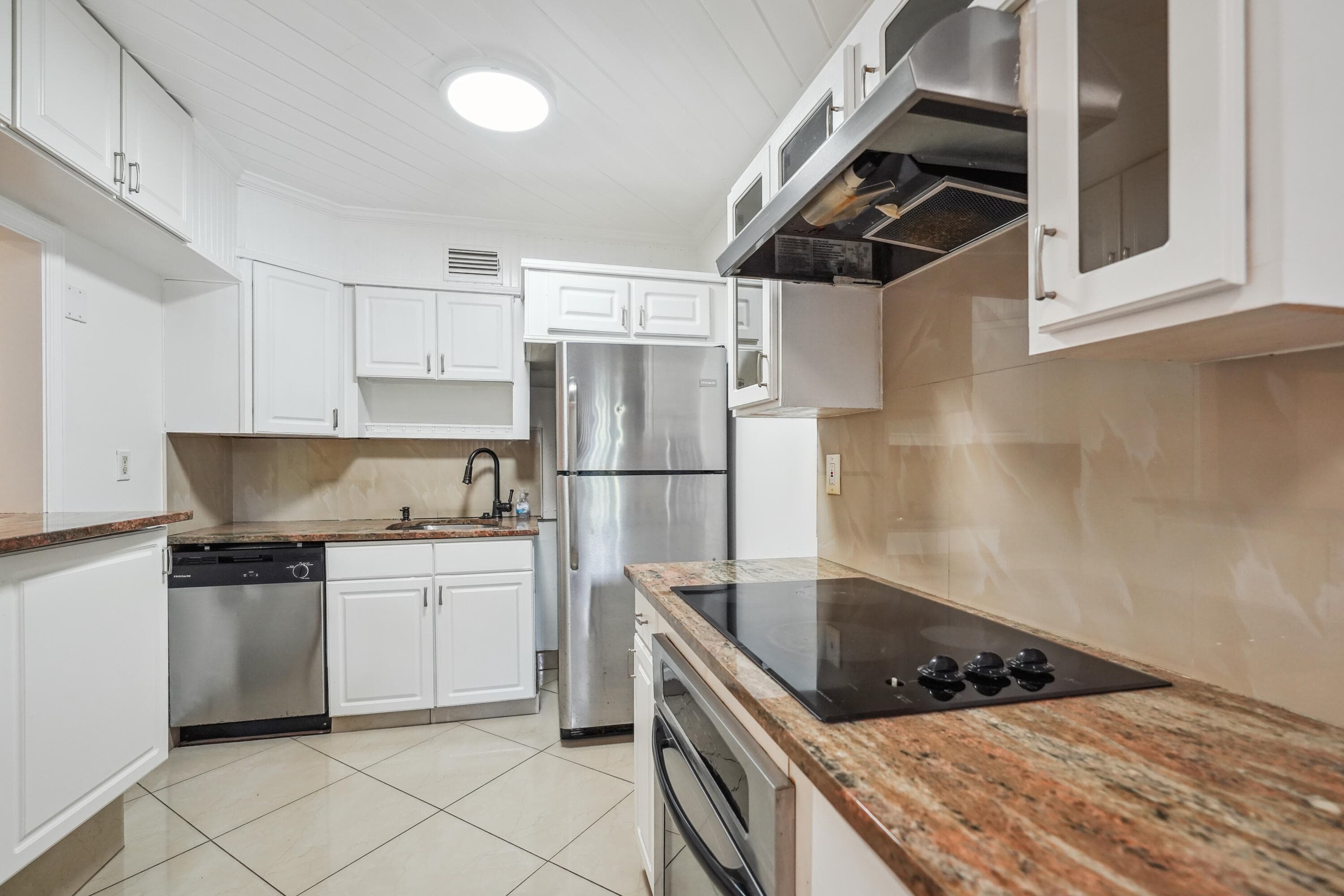 2878 Donnelly Drive 106, Lake Worth, FL 33462 8