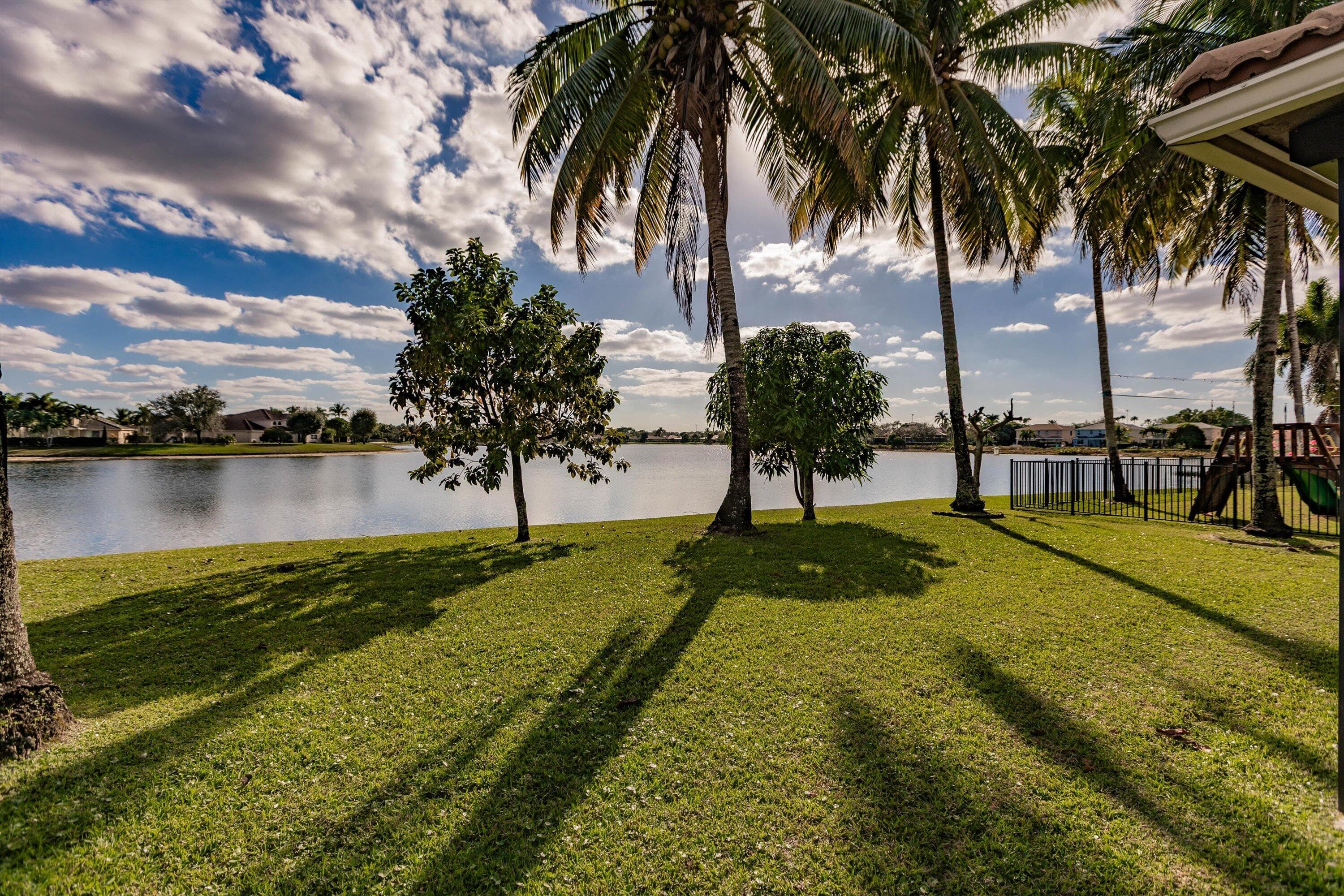 9452 Granite Ridge Lane, West Palm Beach, FL 33411 9