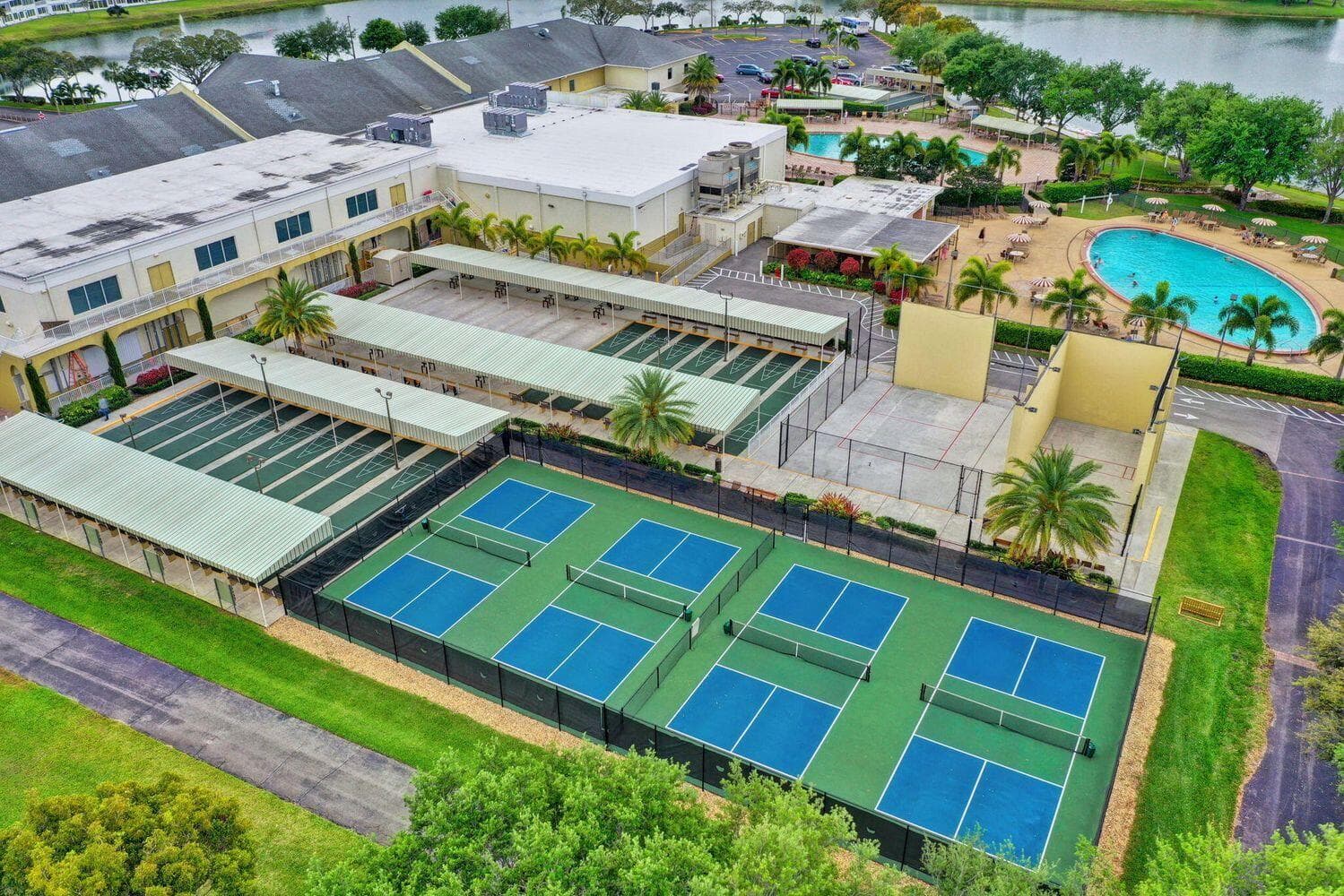 2 Golfs Edge D, West Palm Beach, FL 33417 19