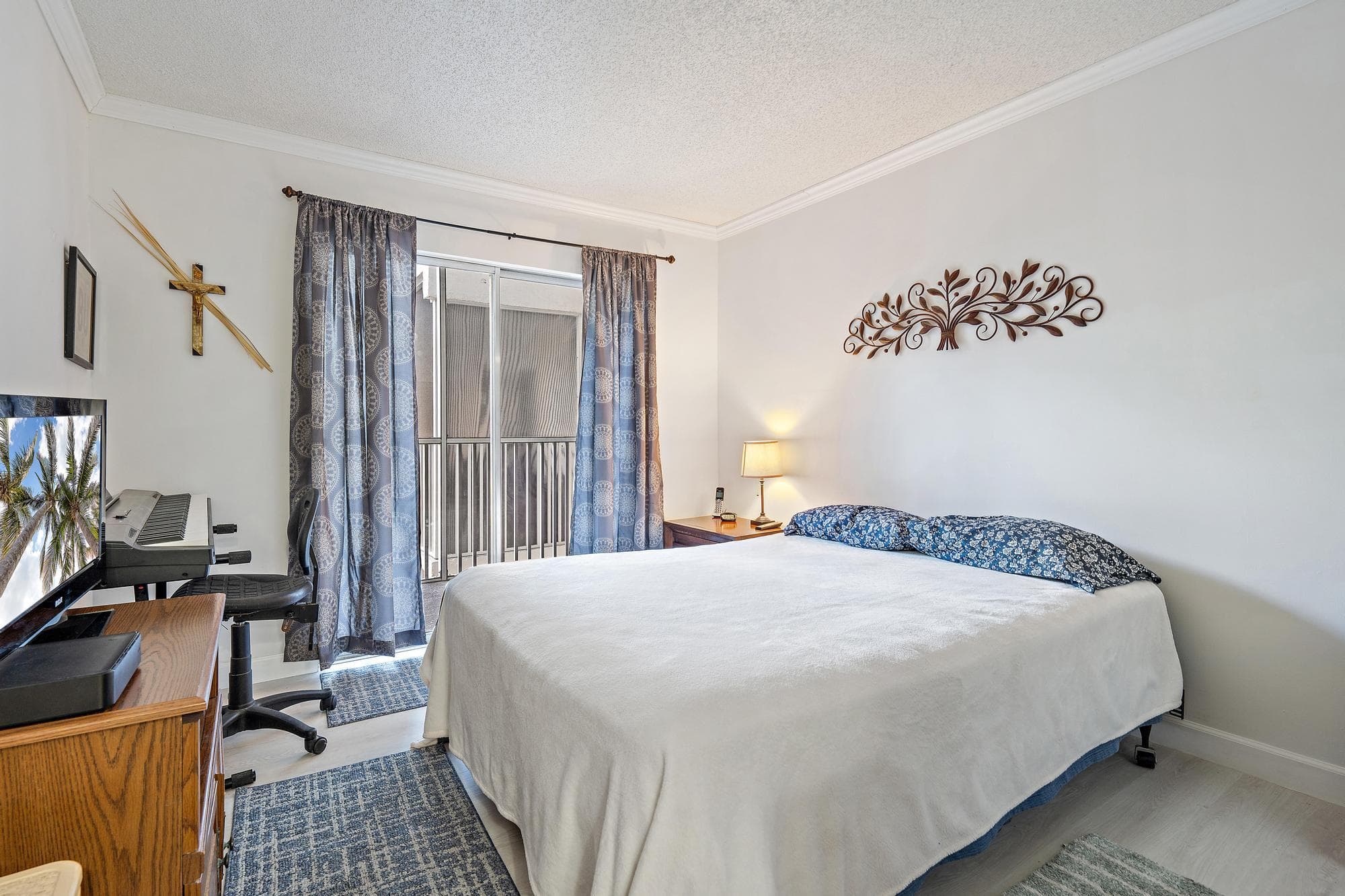 1516 S Lakeside Drive 207, Lake Worth Beach, FL 33460 4