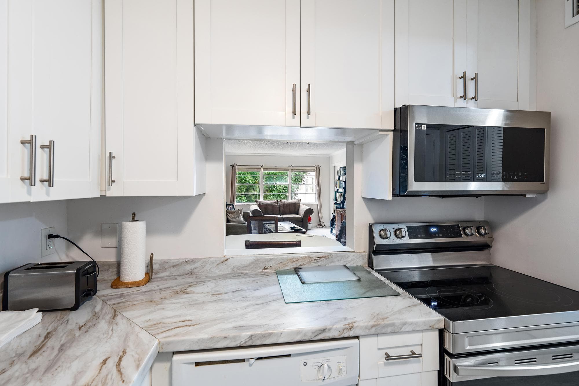 1516 S Lakeside Drive 207, Lake Worth Beach, FL 33460 8