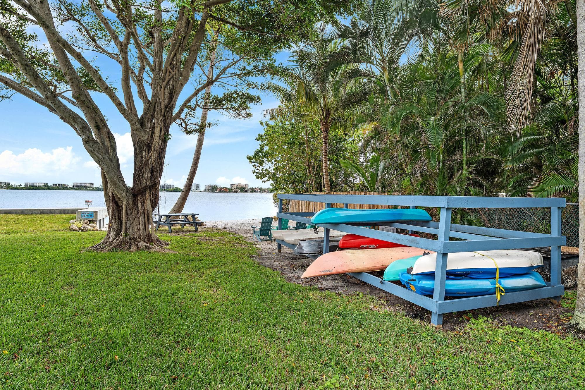 1516 S Lakeside Drive 207, Lake Worth Beach, FL 33460 13