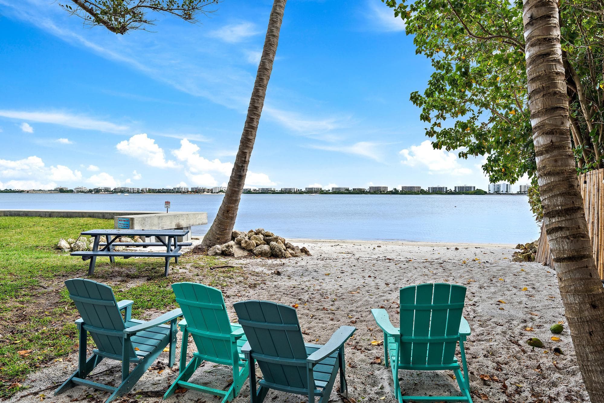 1516 S Lakeside Drive 207, Lake Worth Beach, FL 33460 14