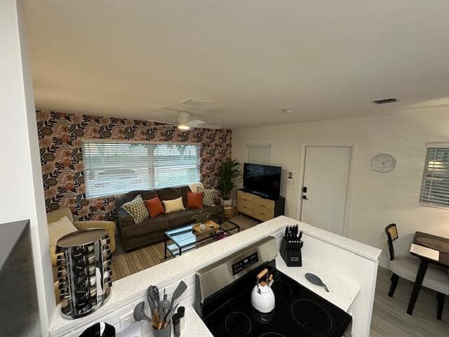 524 Eastwind Drive 524, North Palm Beach, FL 33408 3