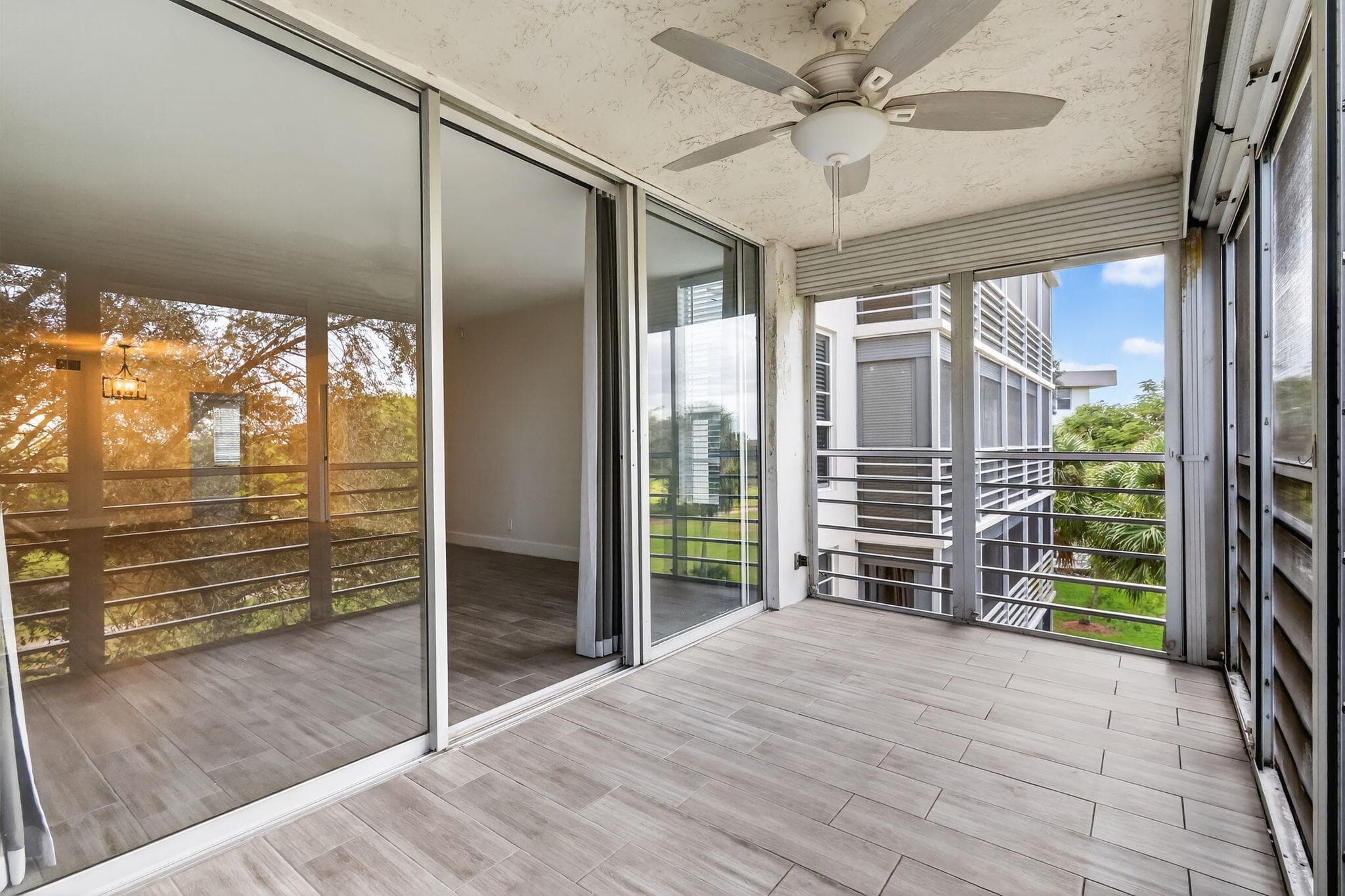 545 Oaks Lane 409, Pompano Beach, FL 33069 23