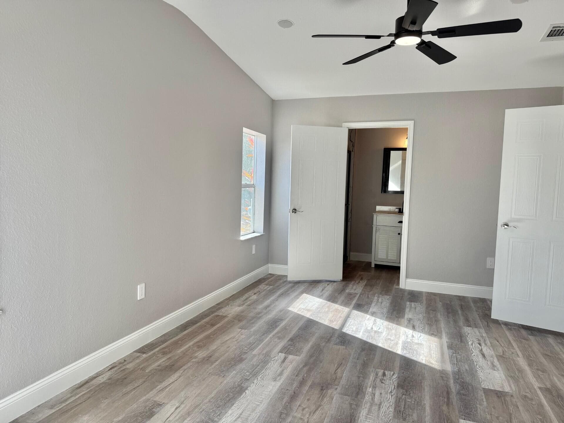 2960 Eagles Nest Way, Port St. Lucie, FL 34952 24