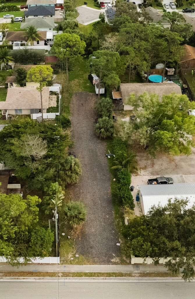 3630 S Haverhill Road, Greenacres, FL 33463 3