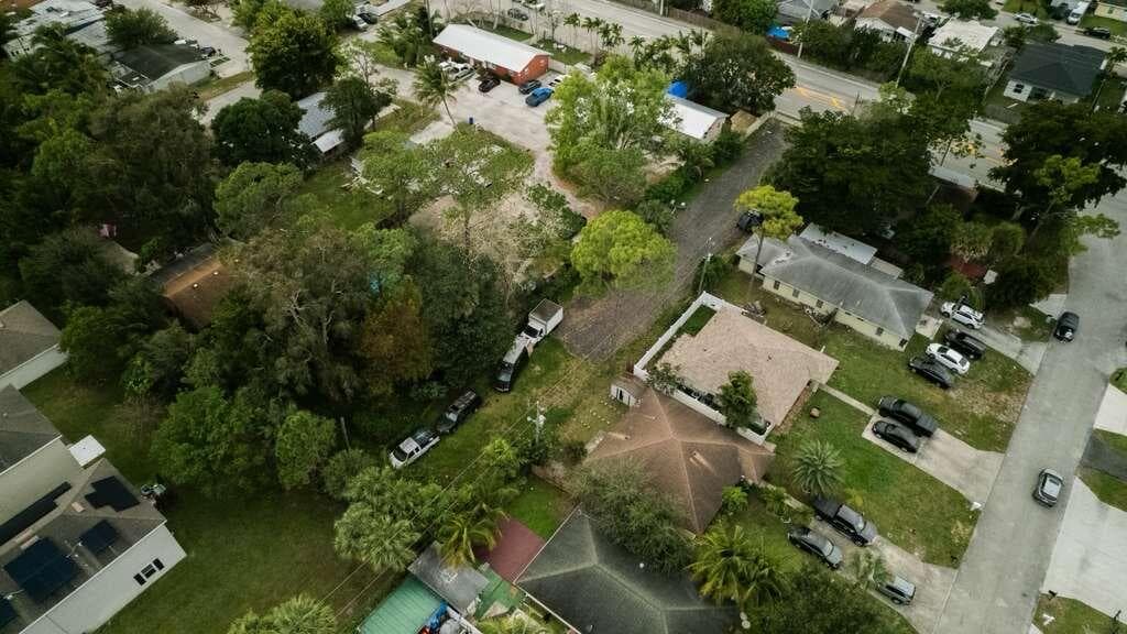 3630 S Haverhill Road, Greenacres, FL 33463 5