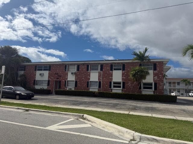 810 Lake Shore Drive 19, Lake Park, FL 33403 12