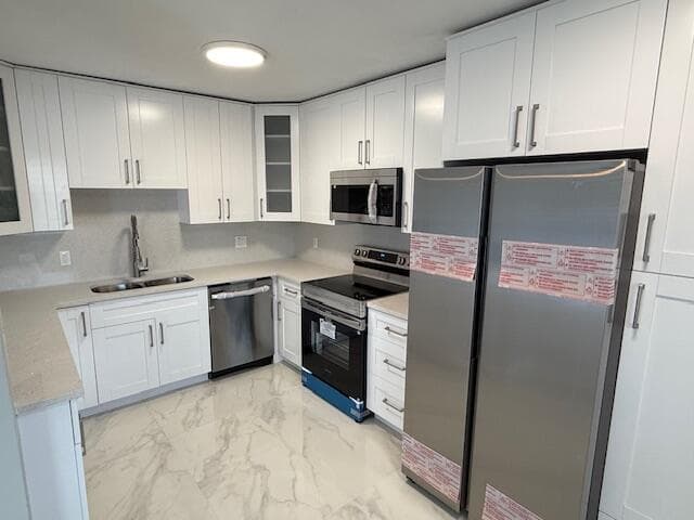 810 Lake Shore Drive 19, Lake Park, FL 33403
