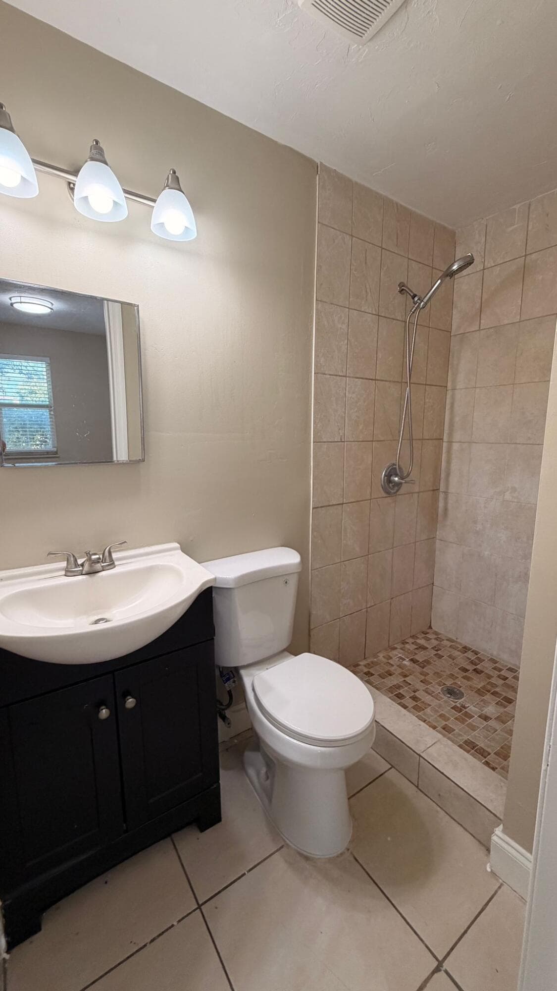 752 Martin Luther King Boulevard 1-5, Riviera Beach, FL 33404 11